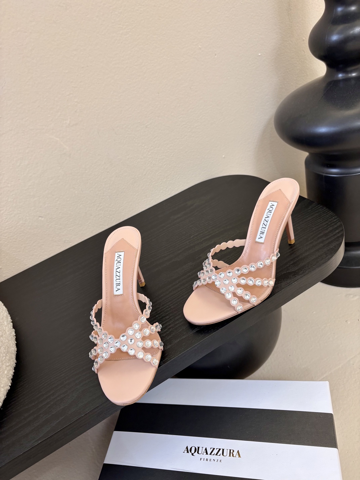 AQUAZZURA大菠萝水钻装饰高跟鞋凉拖2026春夏最新款交叉水钻凉鞋 上脚超级有气质·既简洁又时髦 