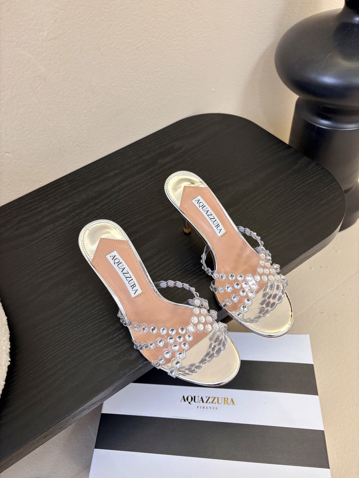 AQUAZZURA大菠萝水钻装饰高跟鞋凉拖2026春夏最新款交叉水钻凉鞋 上脚超级有气质·既简洁又时髦 
