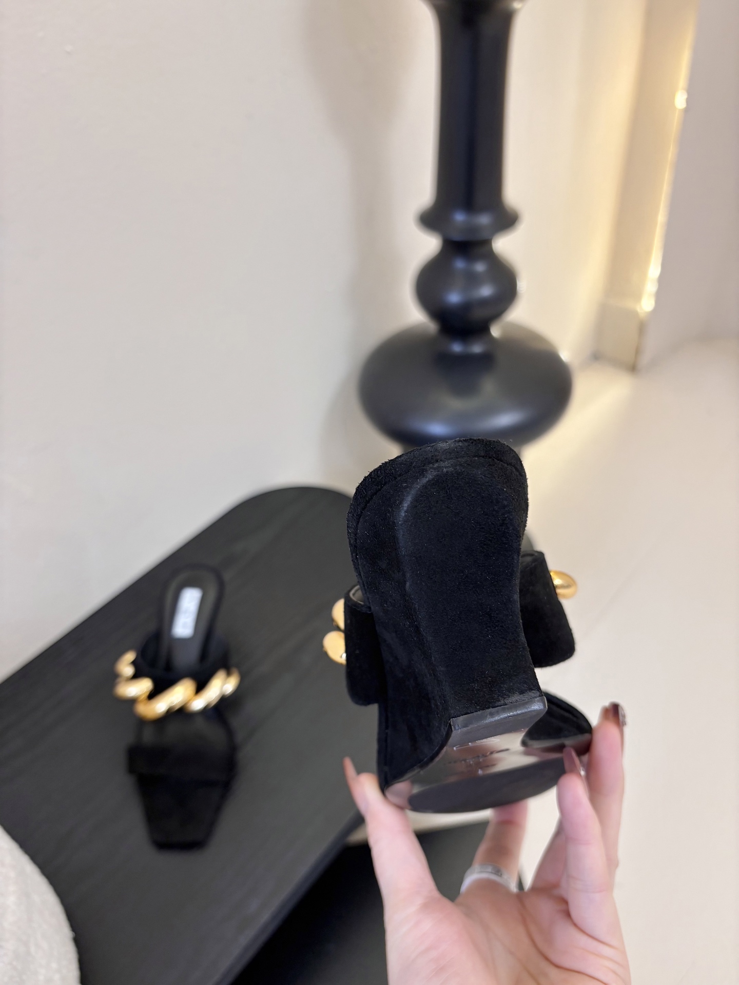 ALAiAI 26c new arrival～链条高跟凉拖Alaia高跟凉拖，搭配金色链条，简约又超有辨