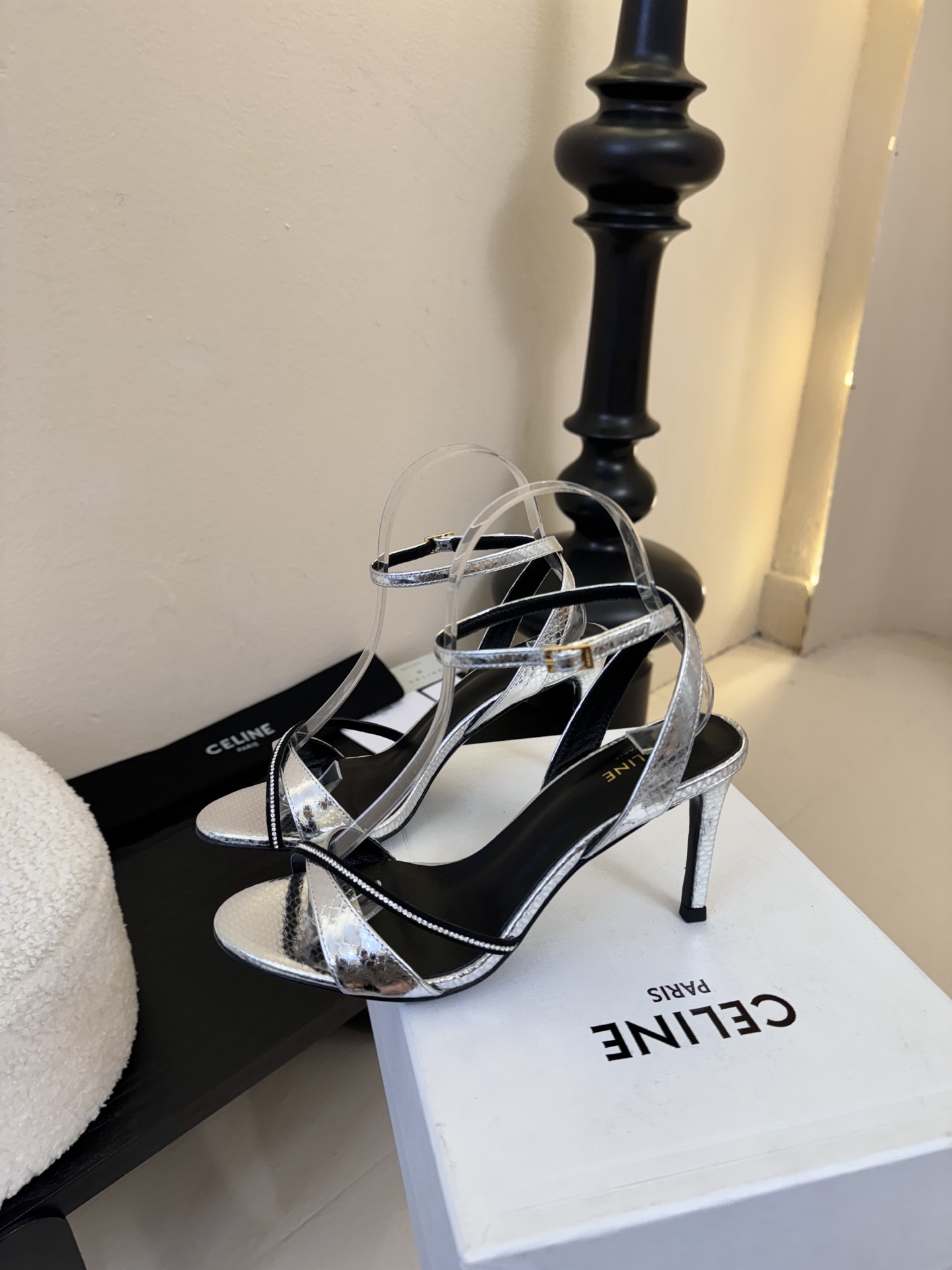 8.5跟CELINE思琳2026春夏最新走秀款高跟时装鞋 超多网红时尚博主种草 高级感舒适，配女神们的半