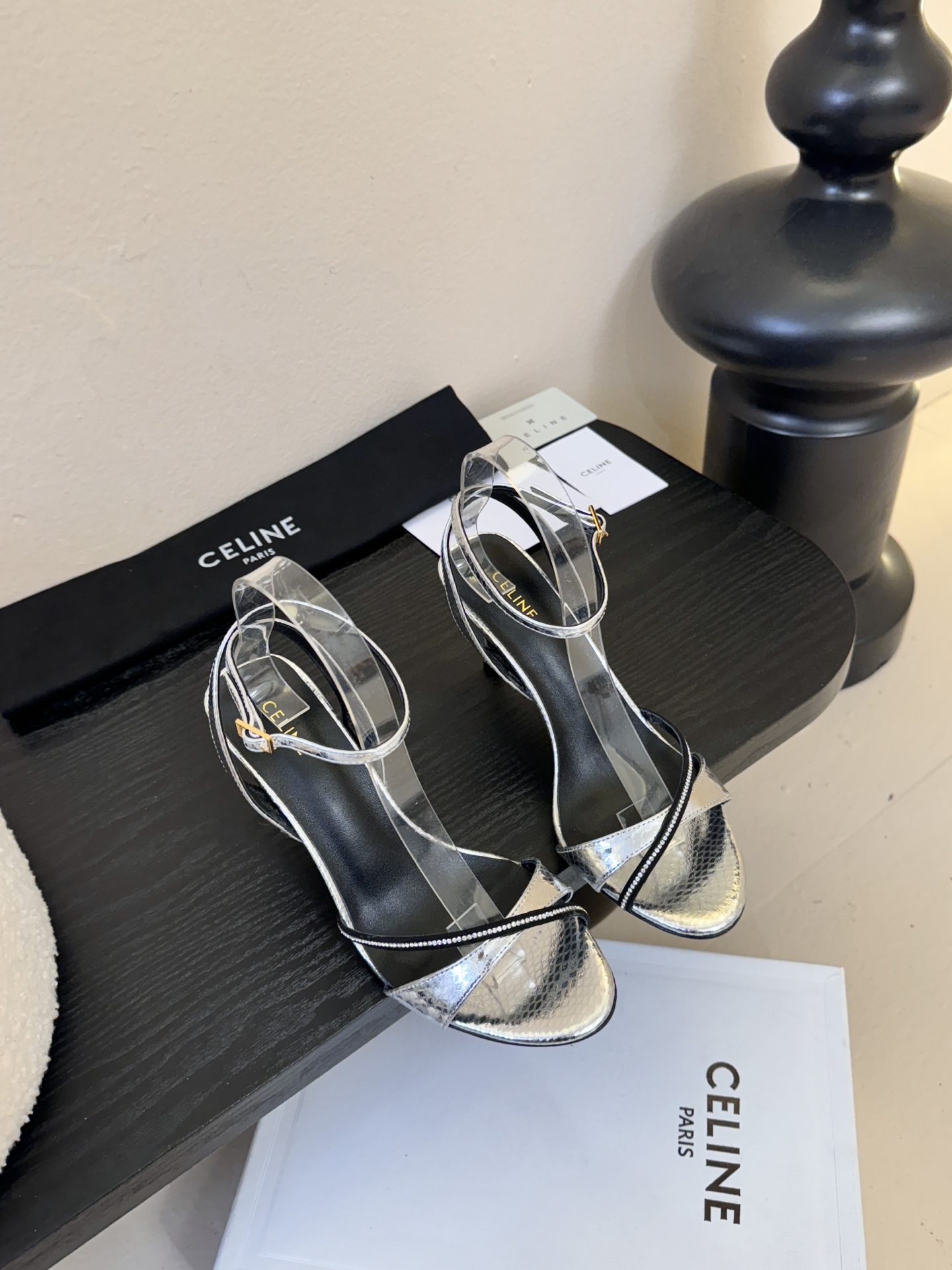 8.5跟CELINE思琳2026春夏最新走秀款高跟时装鞋 超多网红时尚博主种草 高级感舒适，配女神们的半