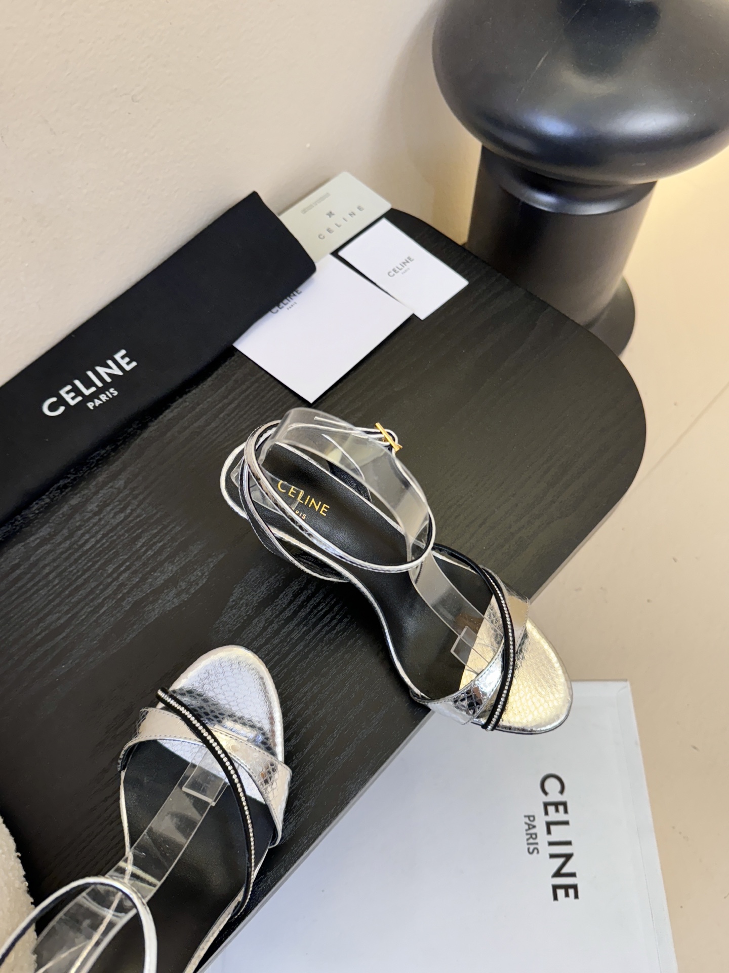 8.5跟CELINE思琳2026春夏最新走秀款高跟时装鞋 超多网红时尚博主种草 高级感舒适，配女神们的半