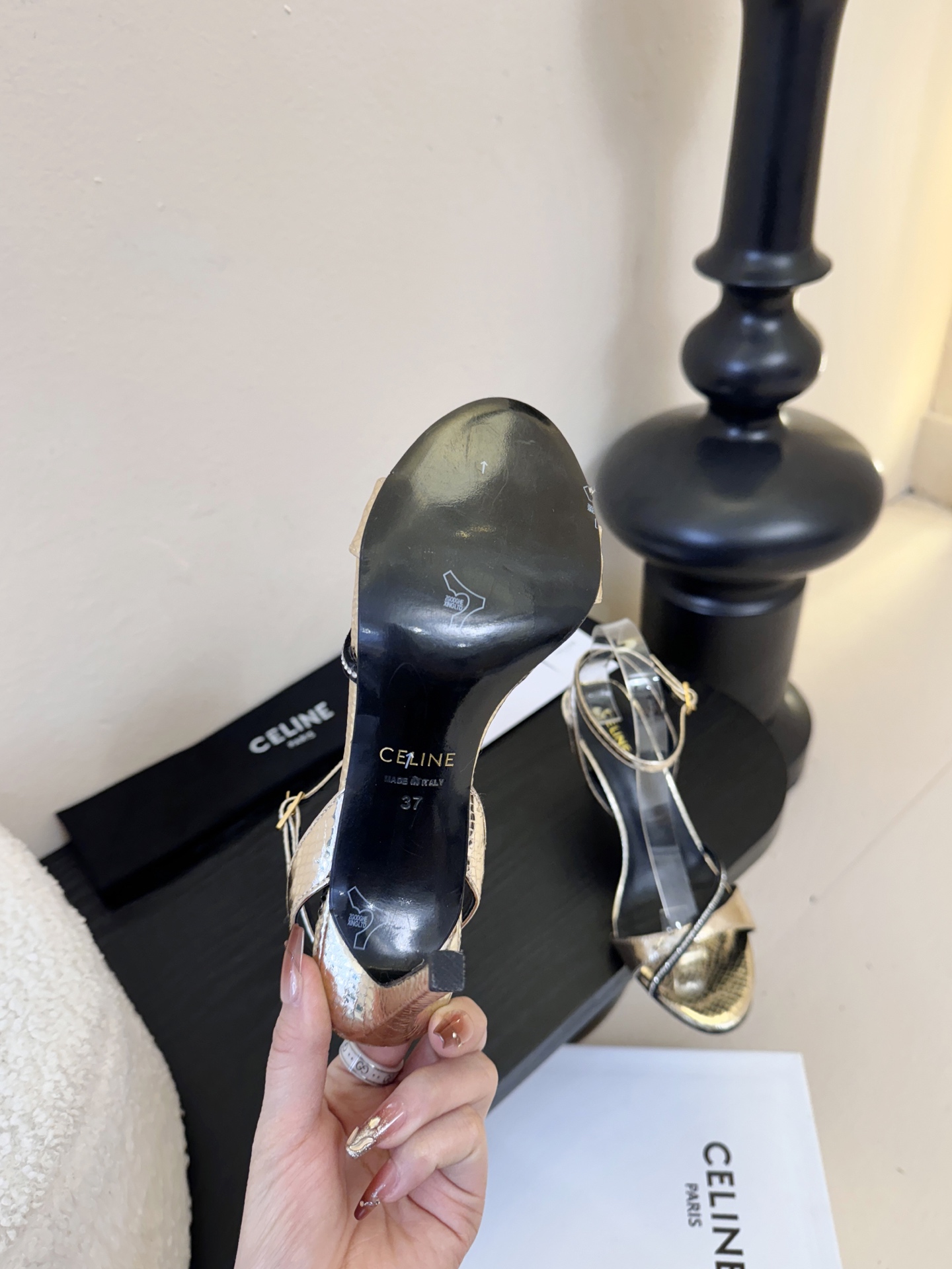 8.5跟CELINE思琳2026春夏最新走秀款高跟时装鞋 超多网红时尚博主种草 高级感舒适，配女神们的半