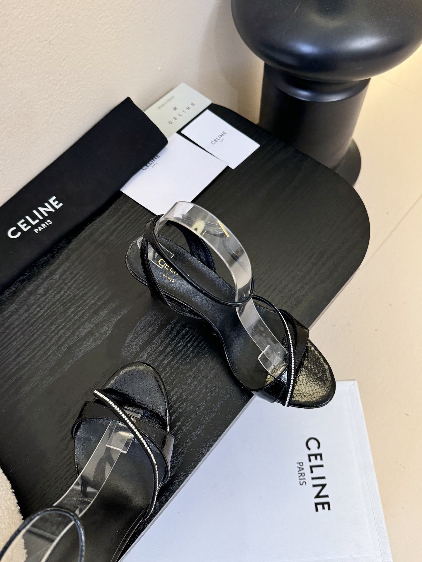 8.5跟CELINE思琳2026春夏最新走秀款高跟时装鞋 超多网红时尚博主种草 高级感舒适，配女神们的半