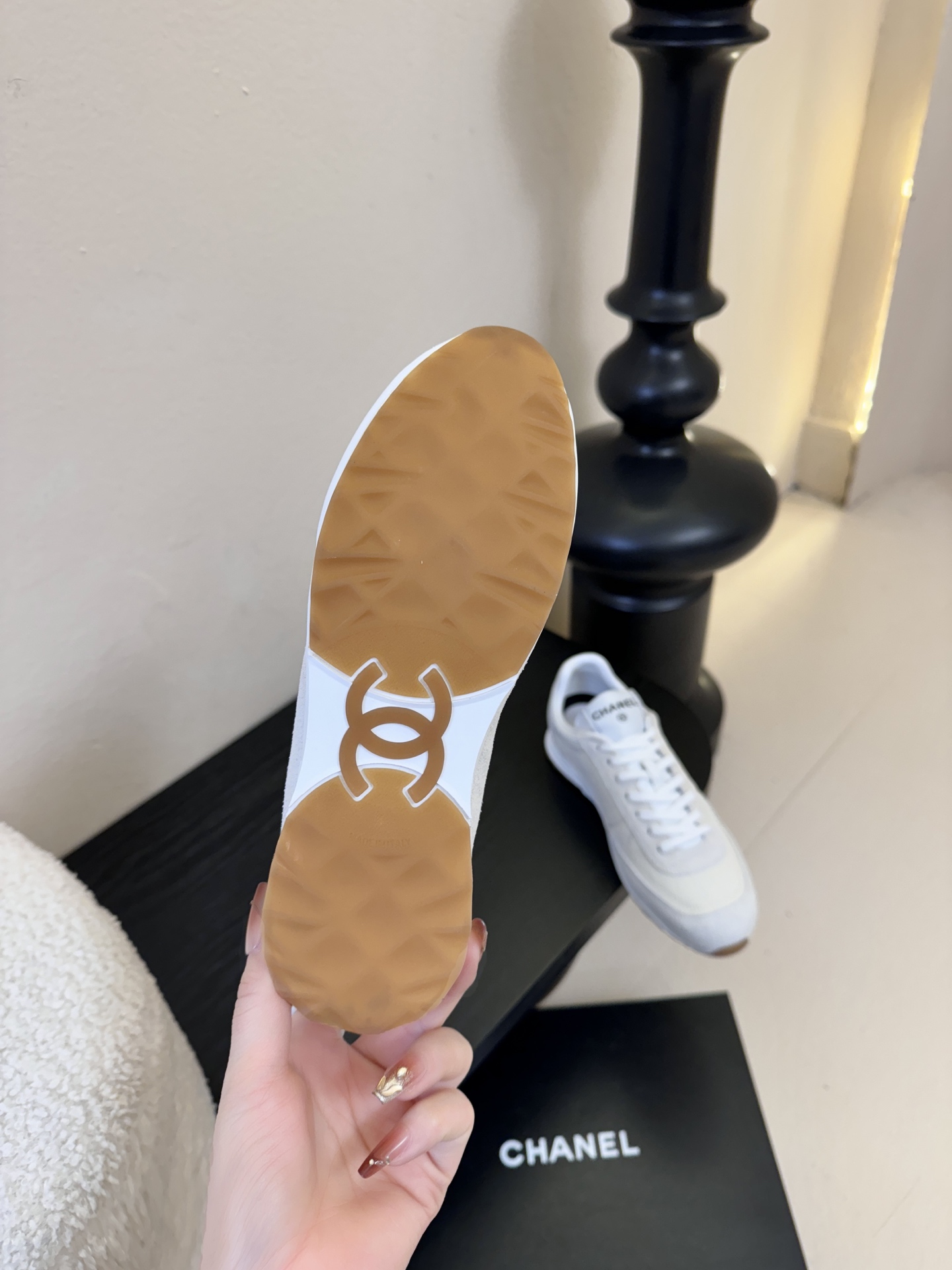 CHANEL/香奈儿2026新款小香风麂皮圆头熊猫菱格厚底运动鞋时尚增高鞋休闲鞋德训鞋面料：磨砂牛皮➕布