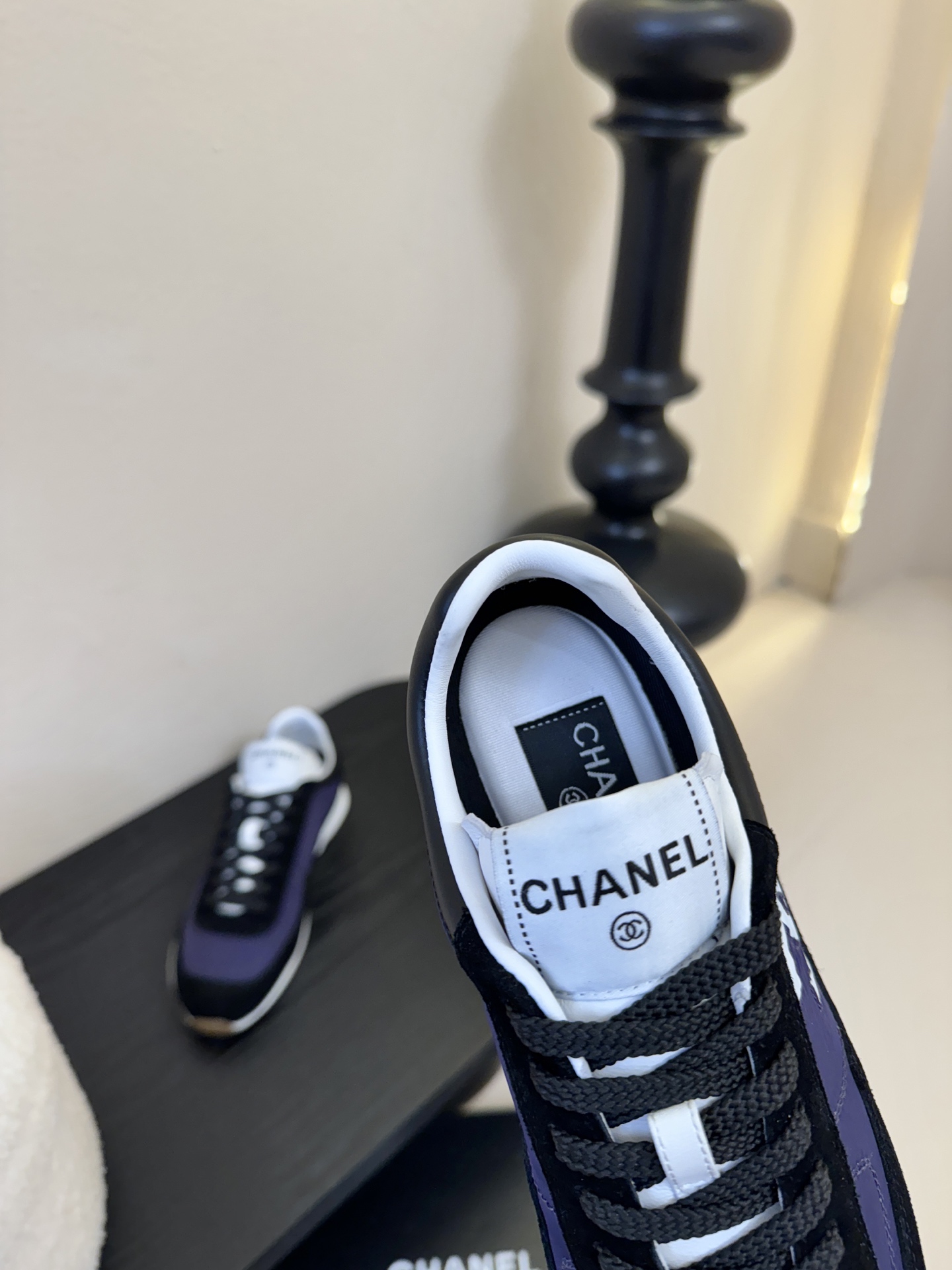 CHANEL/香奈儿2026新款小香风麂皮圆头熊猫菱格厚底运动鞋时尚增高鞋休闲鞋德训鞋面料：磨砂牛皮➕布