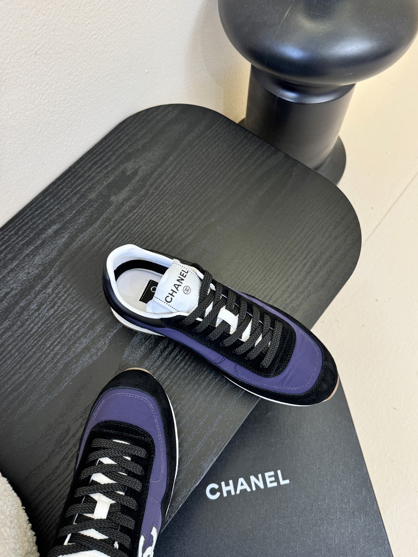 CHANEL/香奈儿2026新款小香风麂皮圆头熊猫菱格厚底运动鞋时尚增高鞋休闲鞋德训鞋面料：磨砂牛皮➕布