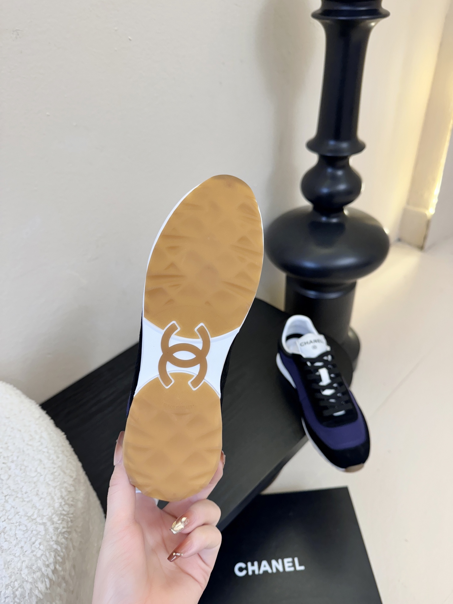 CHANEL/香奈儿2026新款小香风麂皮圆头熊猫菱格厚底运动鞋时尚增高鞋休闲鞋德训鞋面料：磨砂牛皮➕布