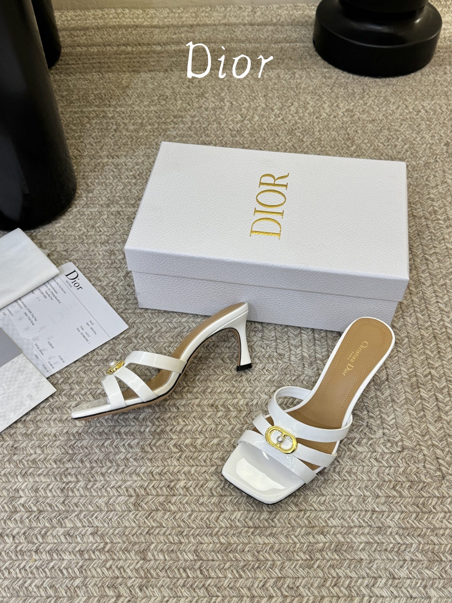 Dior | 迪奥早春新品走秀款假风平底拖鞋！ 硬货上新🆕❥代购级别！高级感十足！国内外博主刷爆的一款，