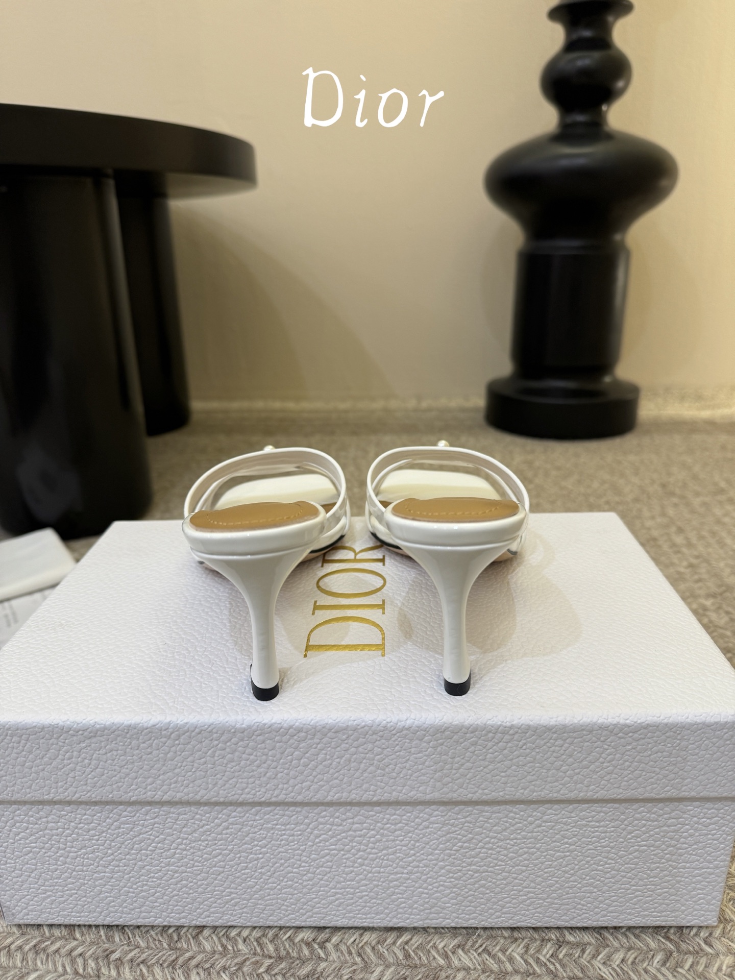 Dior | 迪奥早春新品走秀款假风平底拖鞋！ 硬货上新🆕❥代购级别！高级感十足！国内外博主刷爆的一款，