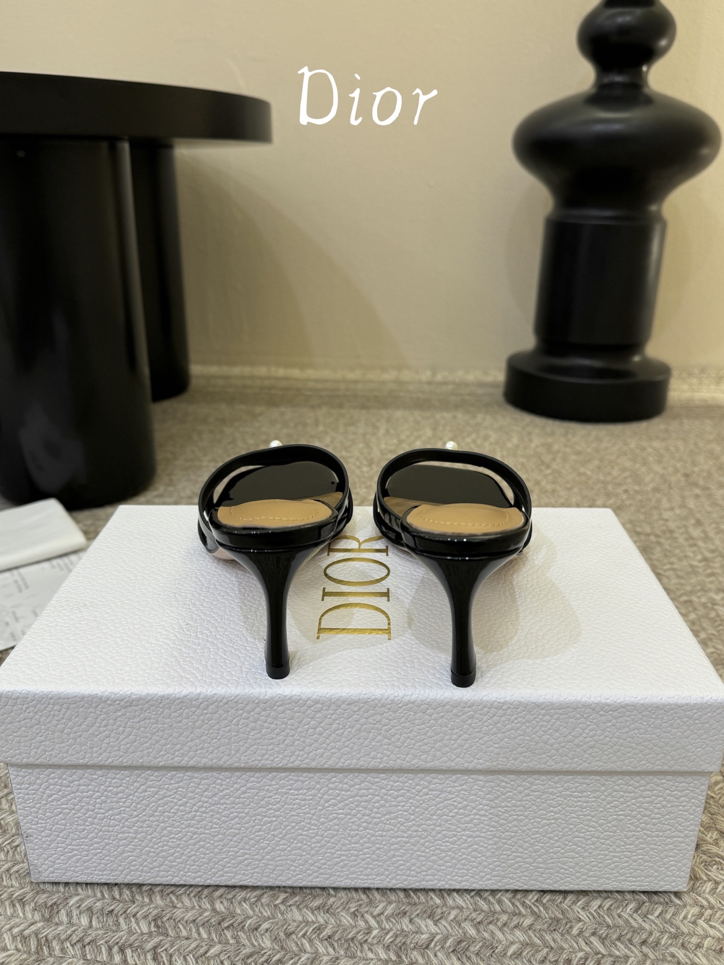 Dior | 迪奥早春新品走秀款假风平底拖鞋！ 硬货上新🆕❥代购级别！高级感十足！国内外博主刷爆的一款，