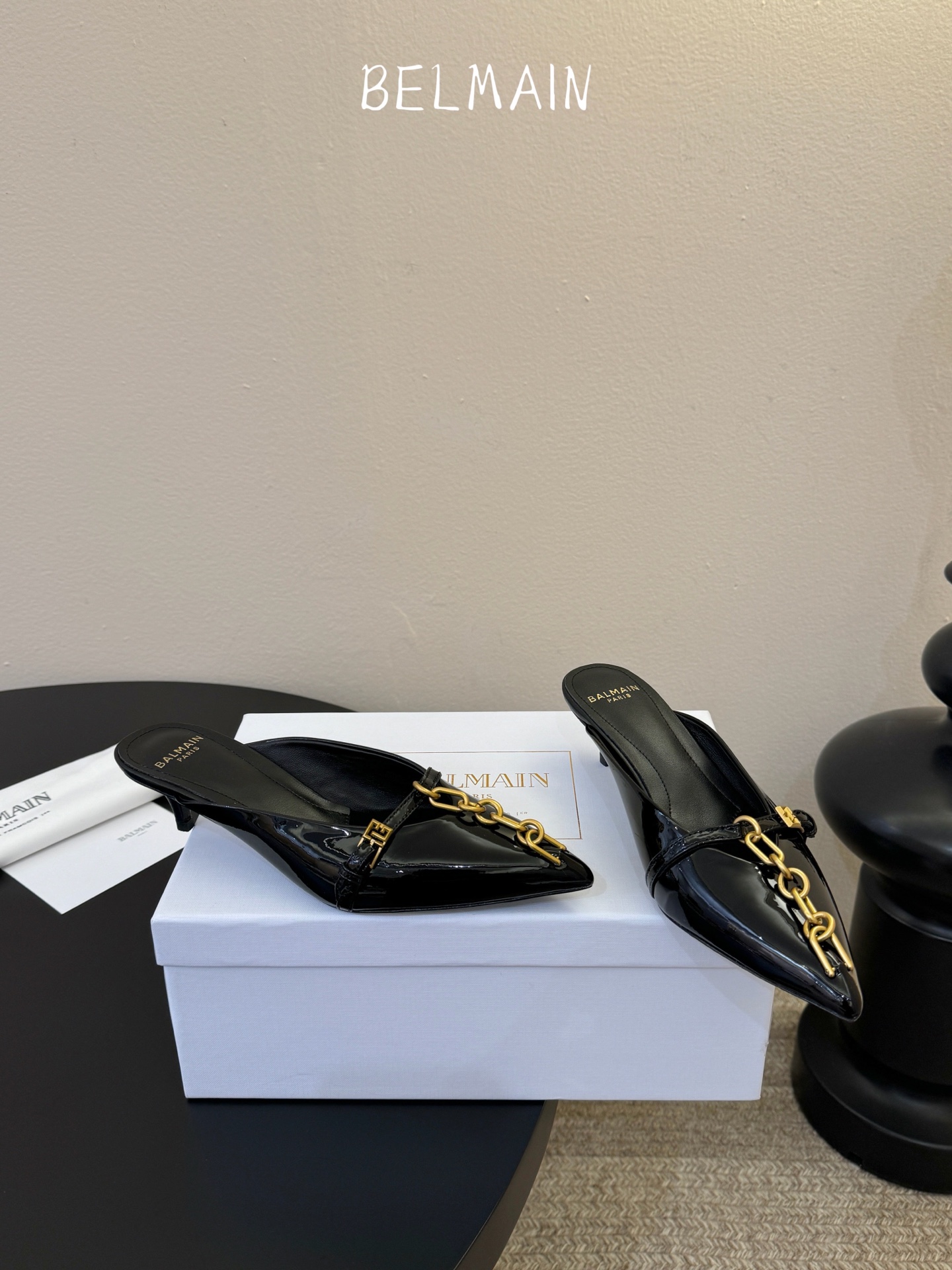 巴黎世家 BALENCA*A 新款牛皮拖鞋系列！这款鞋型是淑女尖头单鞋上脚美爆又百搭 INS爆款 原版购