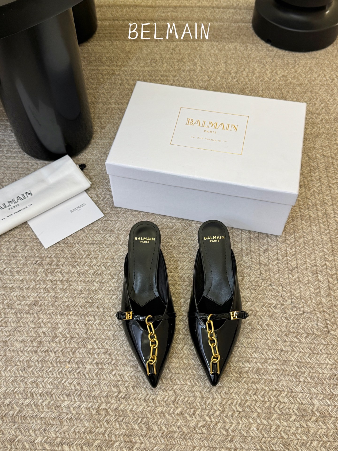 巴黎世家 BALENCA*A 新款牛皮拖鞋系列！这款鞋型是淑女尖头单鞋上脚美爆又百搭 INS爆款 原版购