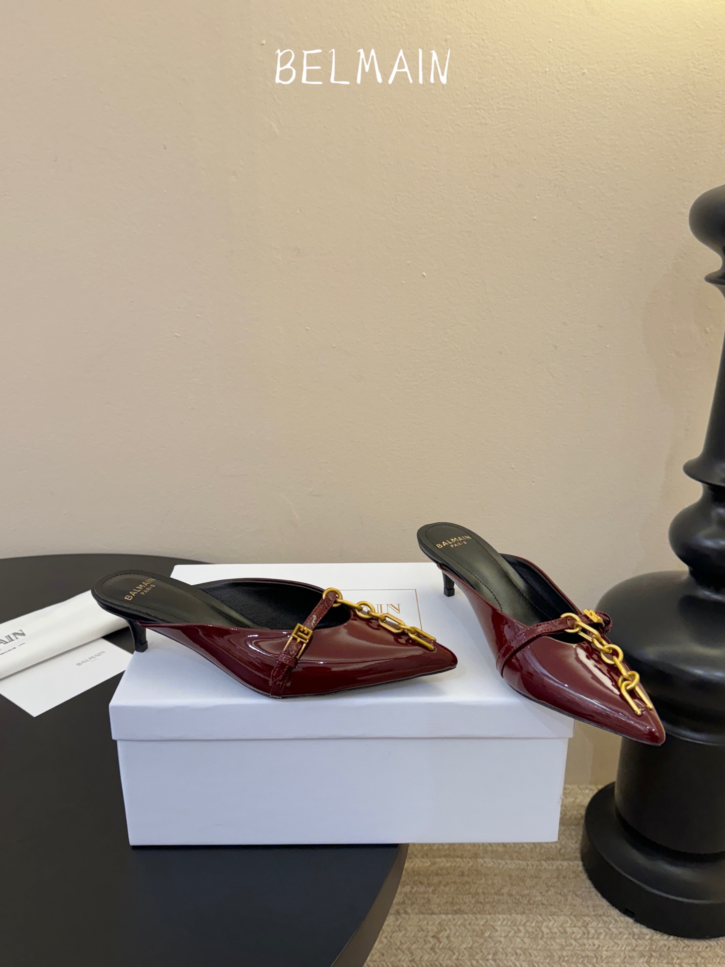 巴黎世家 BALENCA*A 新款牛皮拖鞋系列！这款鞋型是淑女尖头单鞋上脚美爆又百搭 INS爆款 原版购