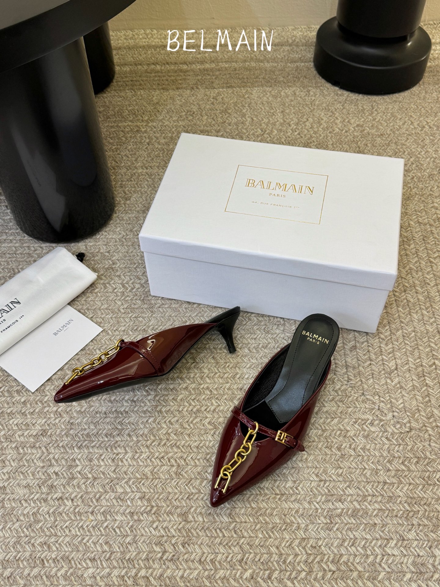 巴黎世家 BALENCA*A 新款牛皮拖鞋系列！这款鞋型是淑女尖头单鞋上脚美爆又百搭 INS爆款 原版购