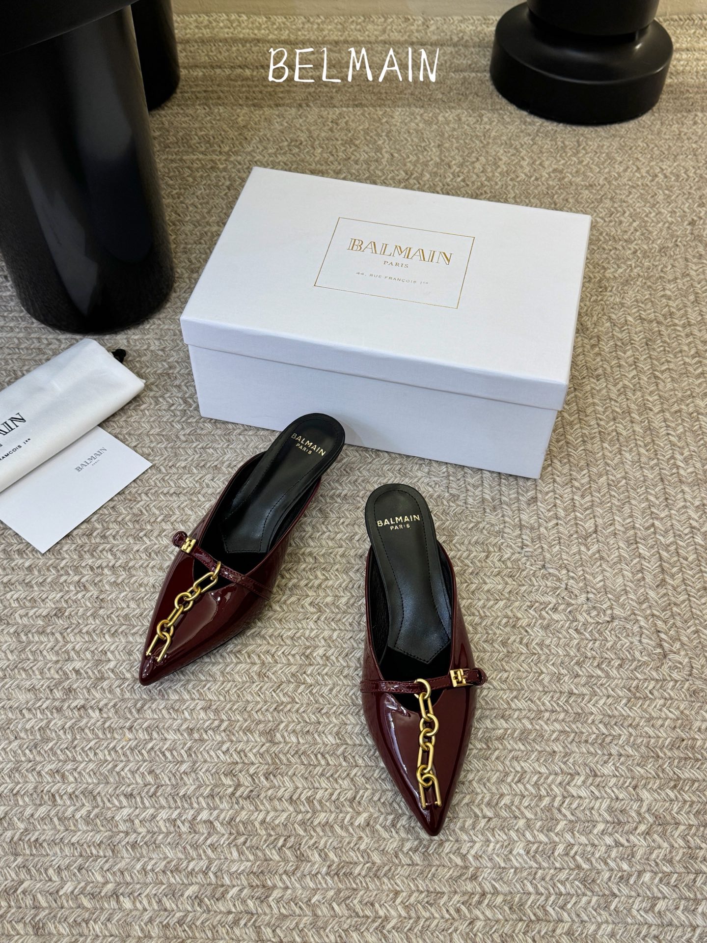 巴黎世家 BALENCA*A 新款牛皮拖鞋系列！这款鞋型是淑女尖头单鞋上脚美爆又百搭 INS爆款 原版购