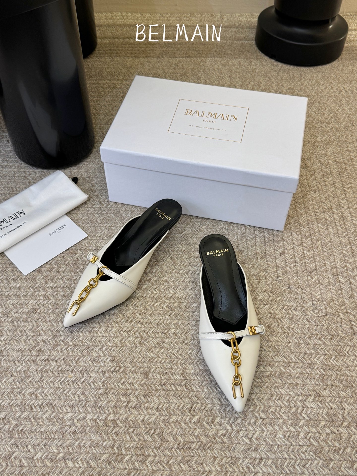 巴黎世家 BALENCA*A 新款牛皮拖鞋系列！这款鞋型是淑女尖头单鞋上脚美爆又百搭 INS爆款 原版购