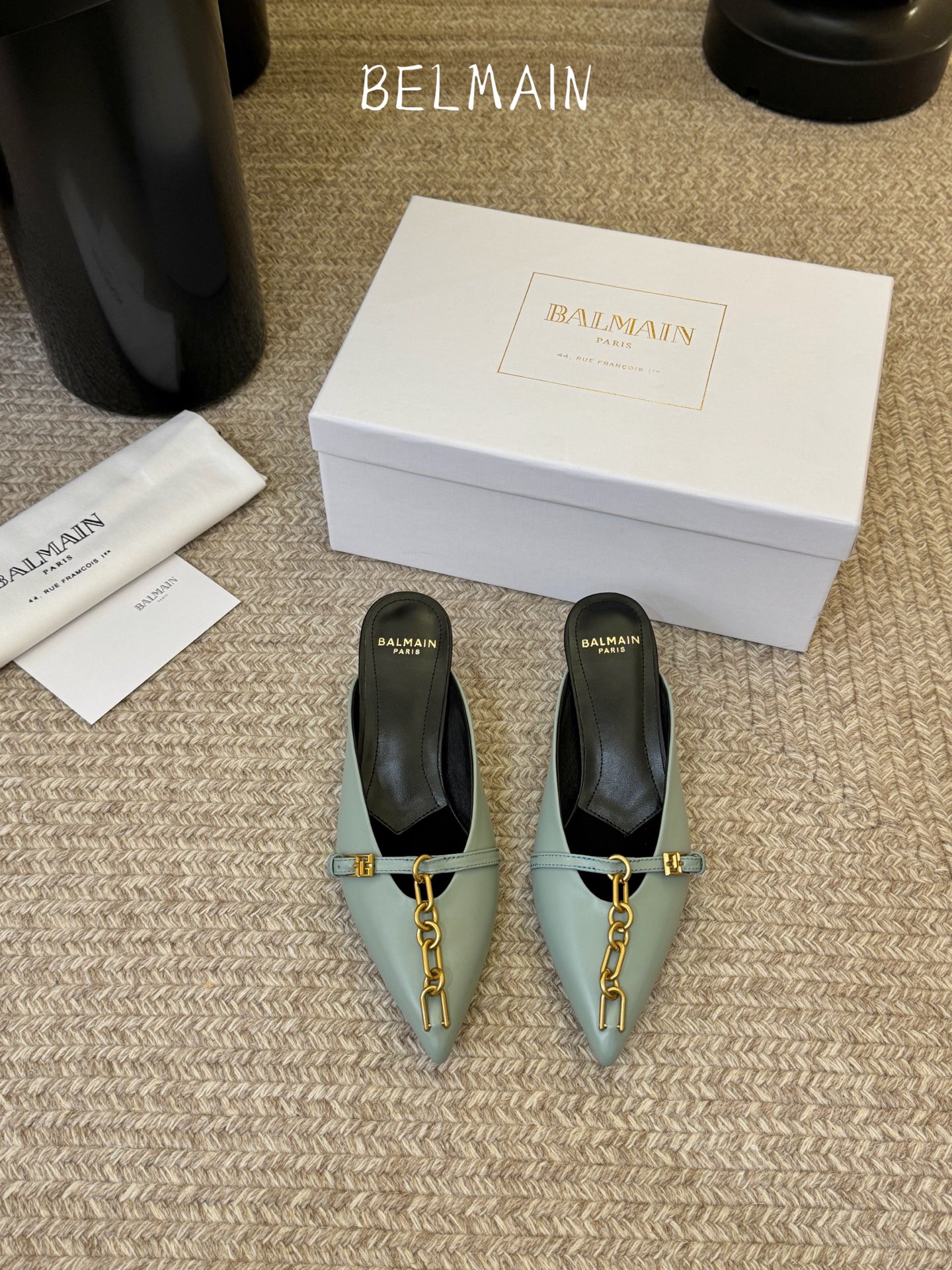 巴黎世家 BALENCA*A 新款牛皮拖鞋系列！这款鞋型是淑女尖头单鞋上脚美爆又百搭 INS爆款 原版购