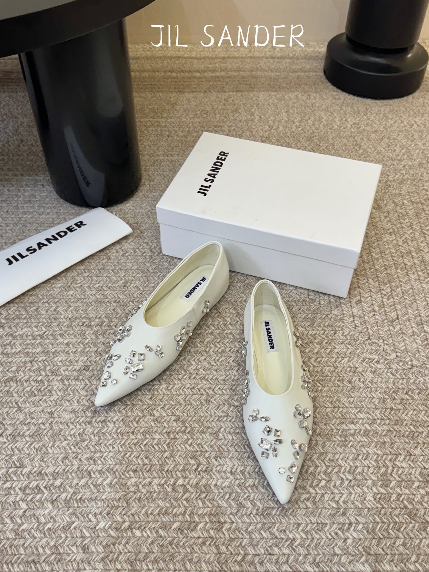 JILSANDER个性潮流新品🆕正品购入开发、完美复刻一比一做法、经典的线条设计、炒鸡百搭的一款夏季单品