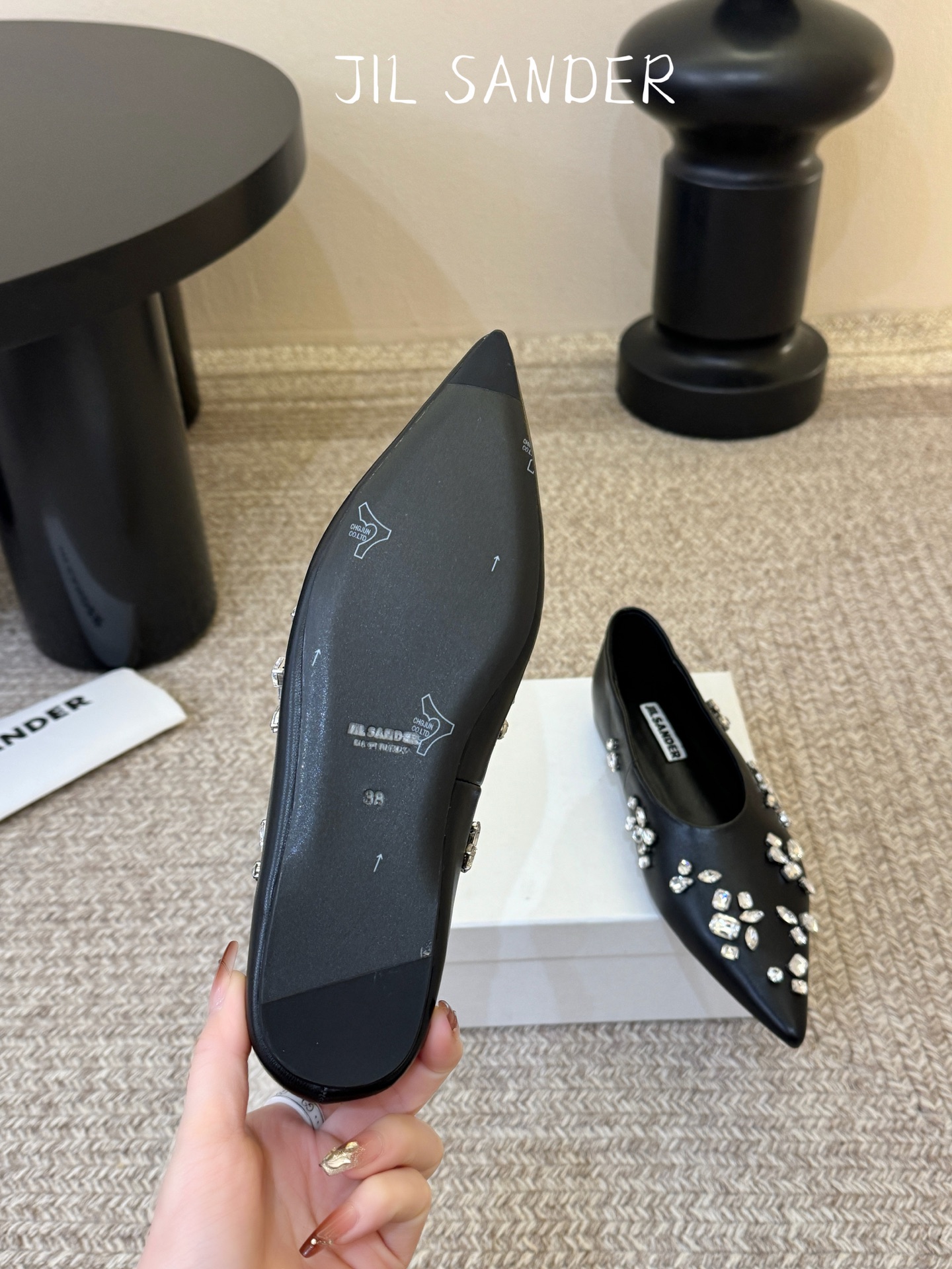 JILSANDER个性潮流新品🆕正品购入开发、完美复刻一比一做法、经典的线条设计、炒鸡百搭的一款夏季单品