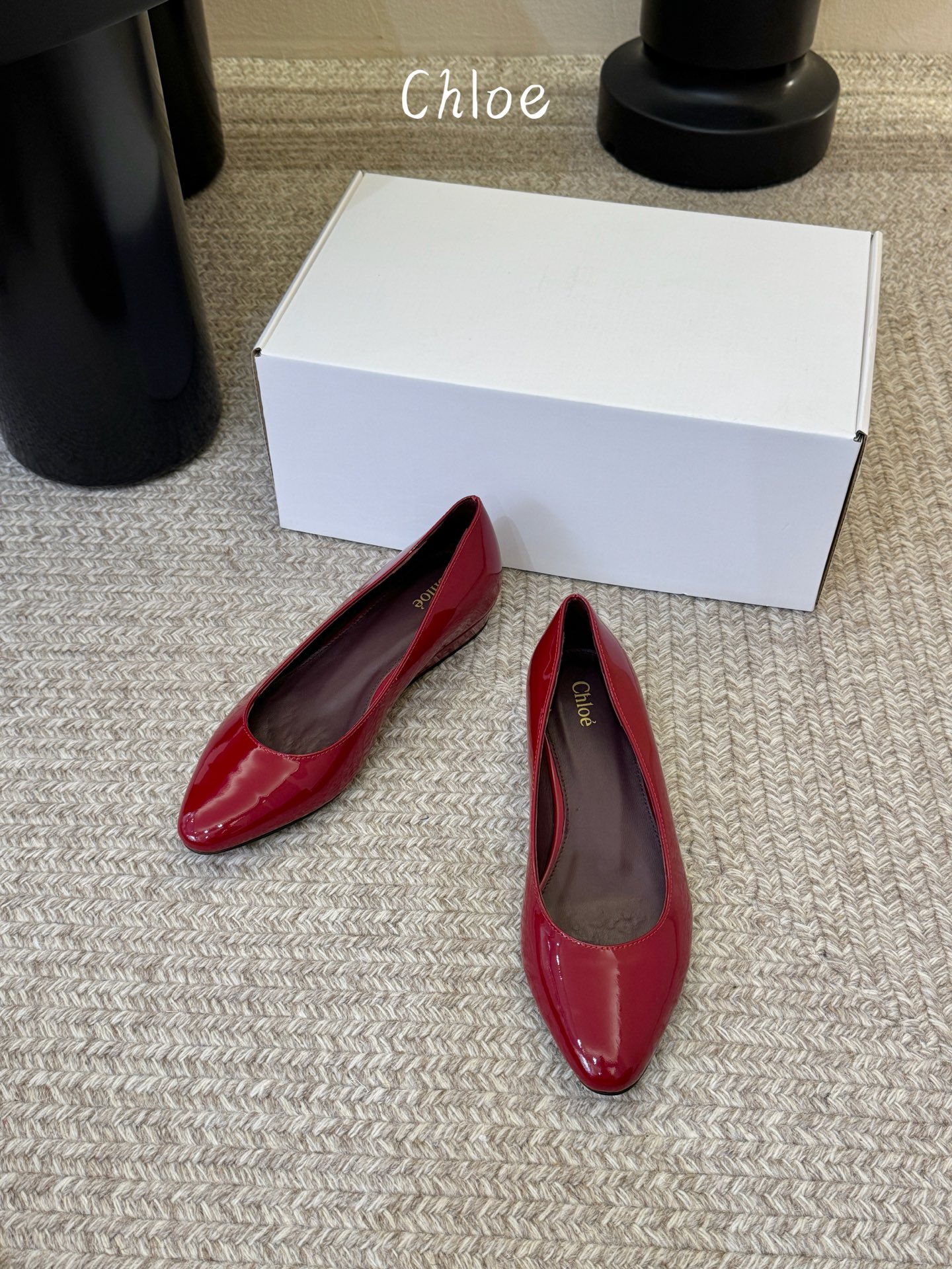 Chloe克洛伊•26春夏新品小坡跟单鞋！最新系列单鞋純手工製作的金屬logo裝飾獨特風格更顯品牌魅力小