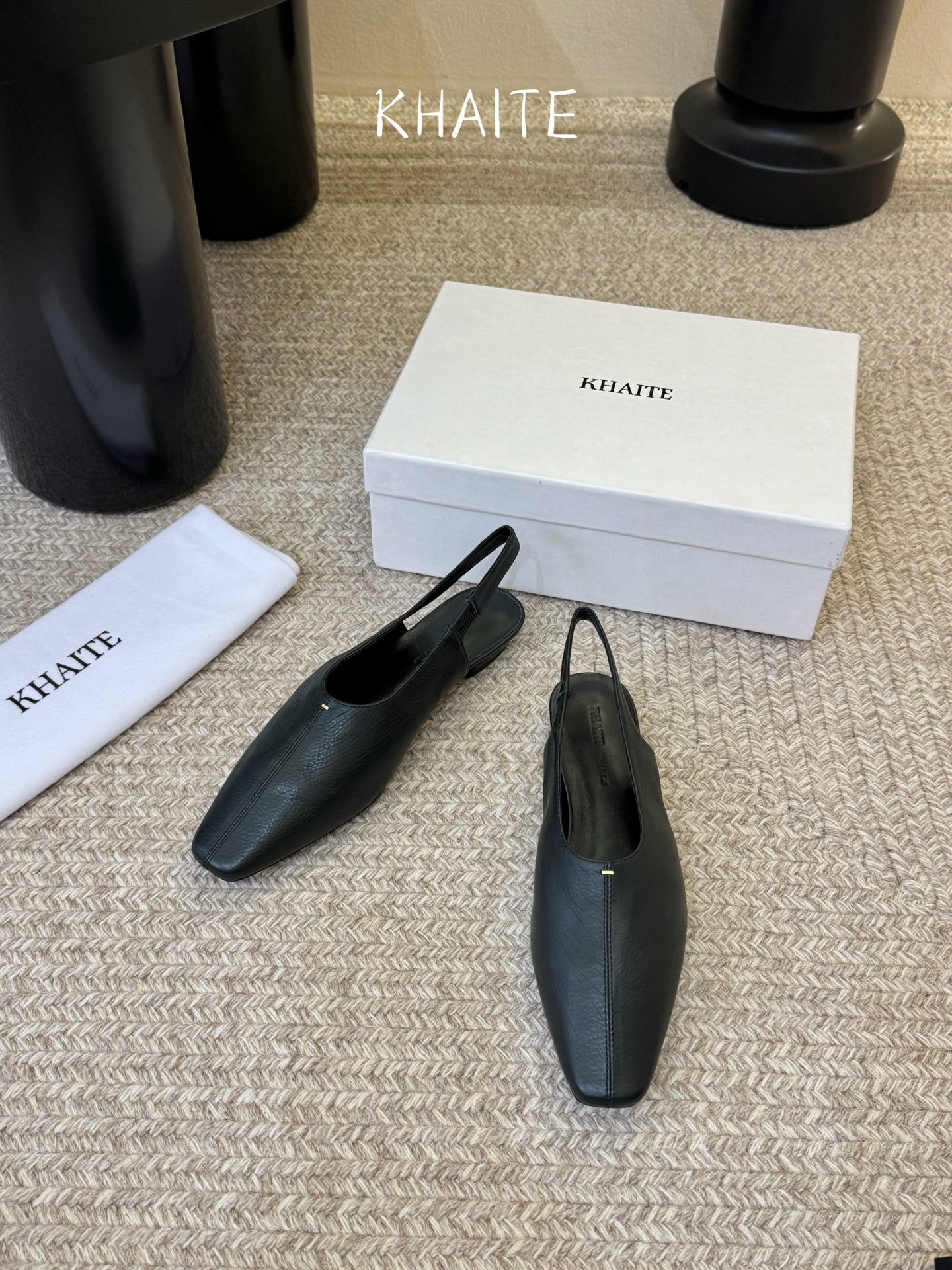 Khaite ✨𝟐𝟎𝟐6早春新款凉鞋❗️美鞋分享，本季最仙的凉鞋，自带高级时髦感，质感超强✔️穿上它做独