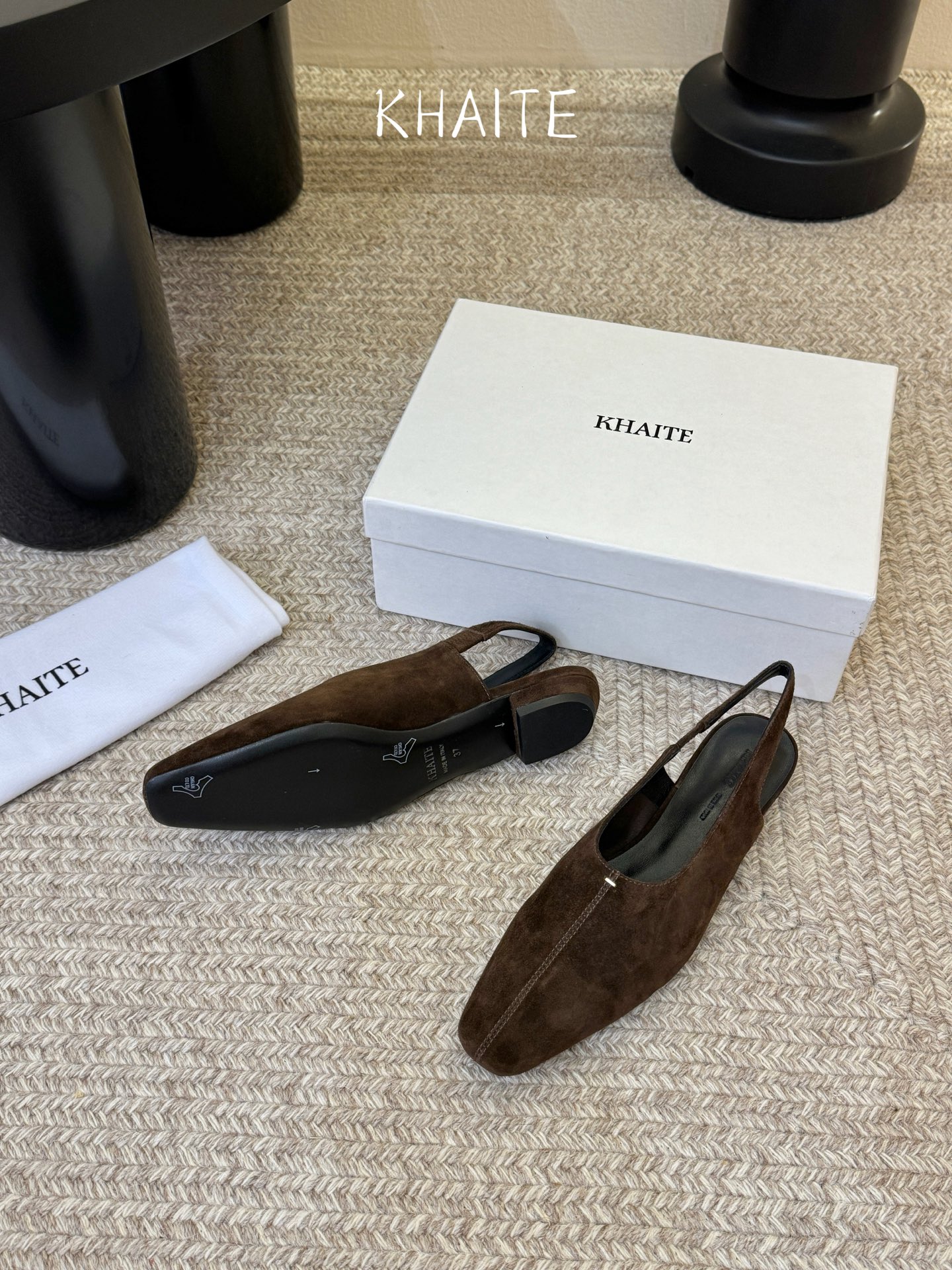 Khaite ✨𝟐𝟎𝟐6早春新款凉鞋❗️美鞋分享，本季最仙的凉鞋，自带高级时髦感，质感超强✔️穿上它做独