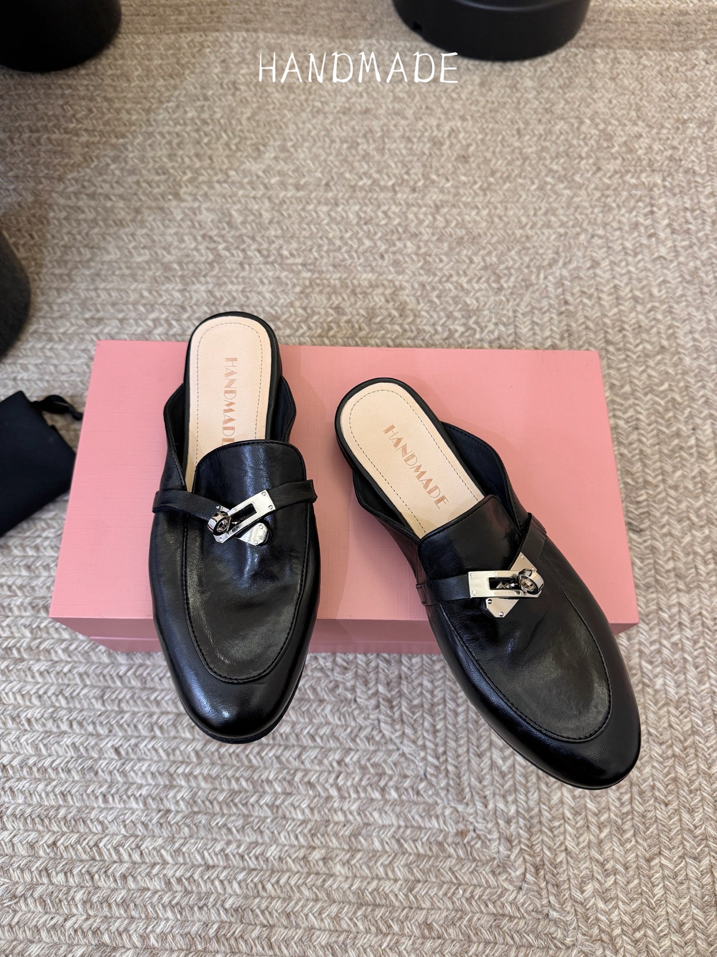 顶级HANDMADE独家新品最高版本买手代购1:1完美复刻 平底凉鞋单鞋原版开模真皮鞋底 原版套楦鞋型很