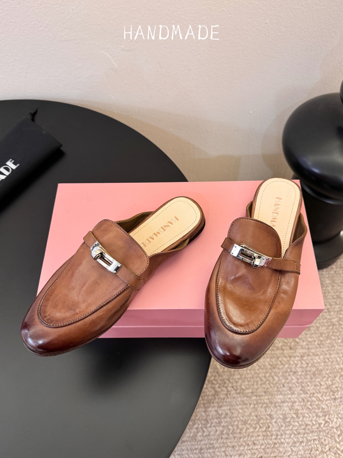 顶级HANDMADE独家新品最高版本买手代购1:1完美复刻 平底凉鞋单鞋原版开模真皮鞋底 原版套楦鞋型很