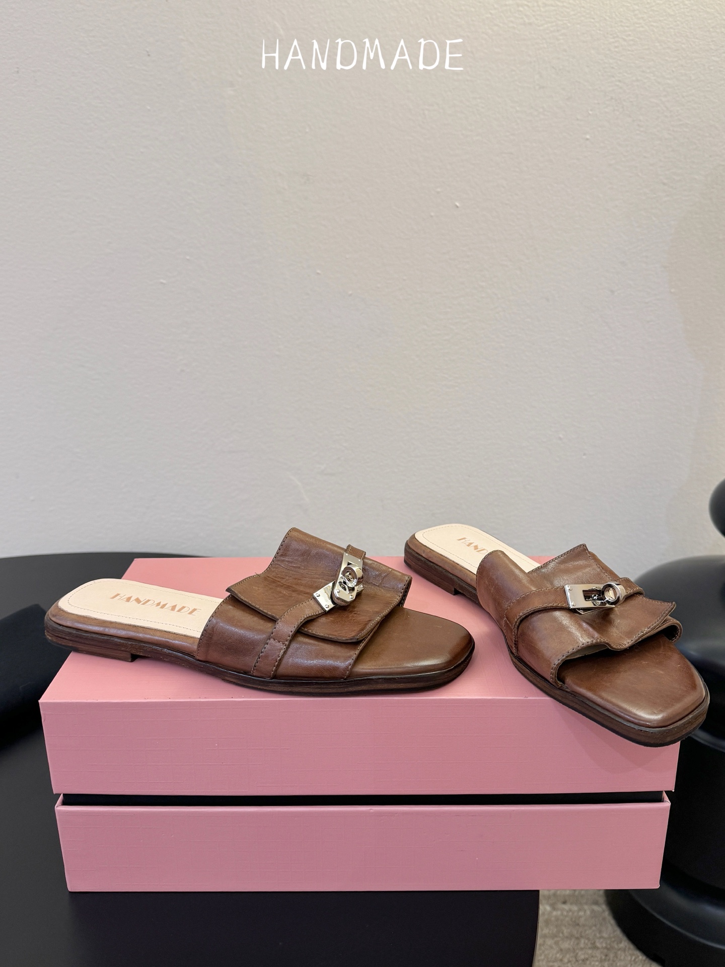 顶级HANDMADE独家新品最高版本买手代购1:1完美复刻 平底凉鞋单鞋原版开模真皮鞋底 原版套楦鞋型很