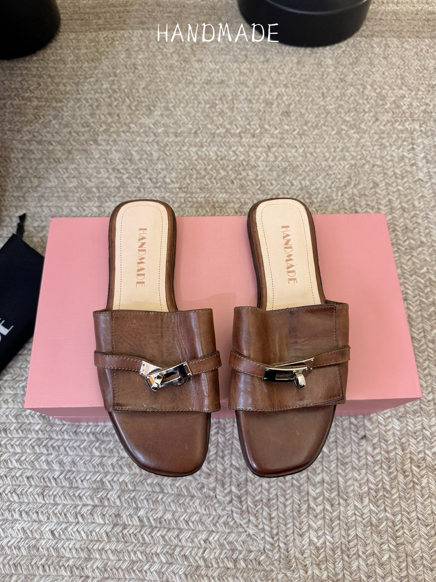 顶级HANDMADE独家新品最高版本买手代购1:1完美复刻 平底凉鞋单鞋原版开模真皮鞋底 原版套楦鞋型很