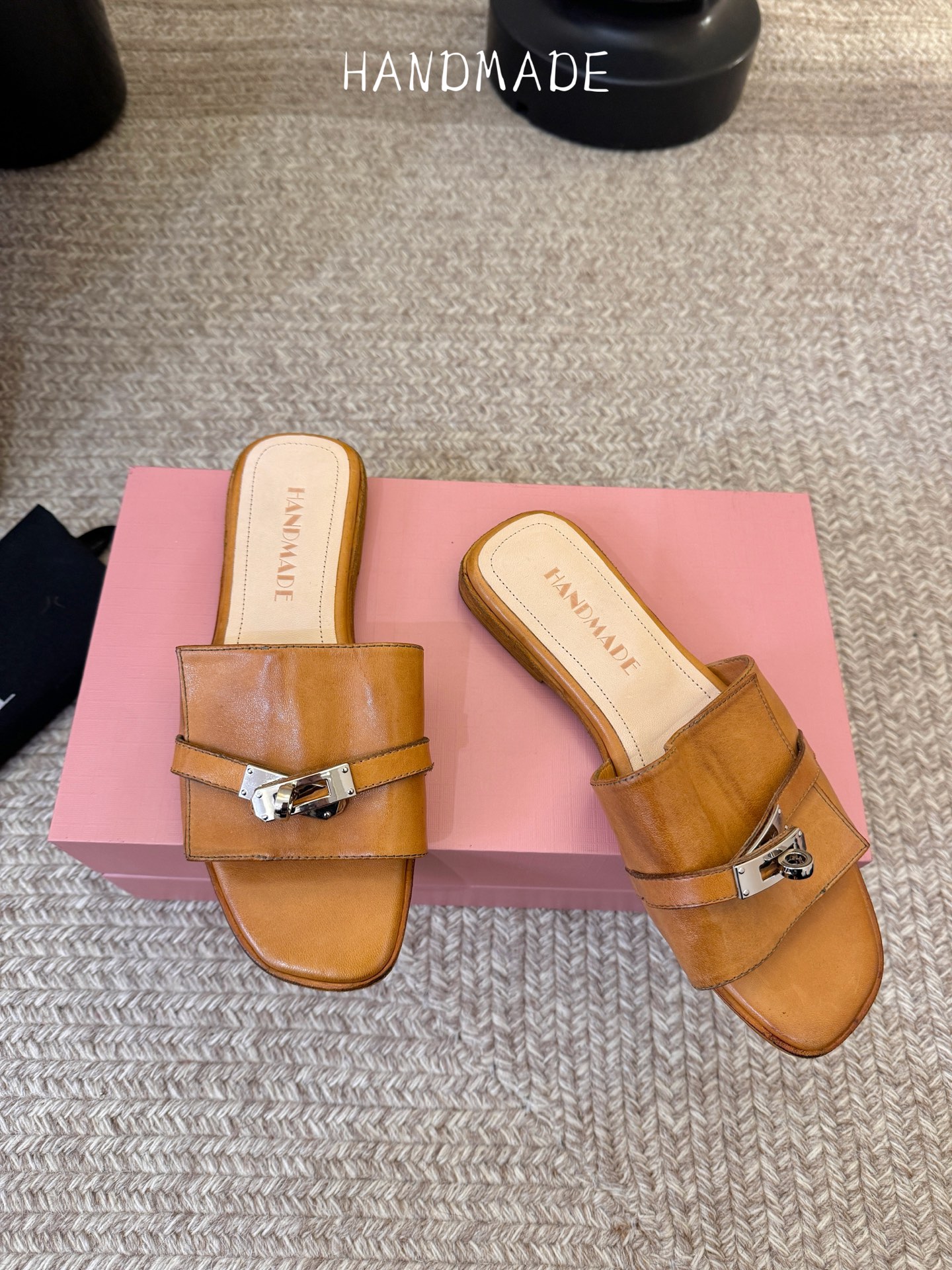 顶级HANDMADE独家新品最高版本买手代购1:1完美复刻 平底凉鞋单鞋原版开模真皮鞋底 原版套楦鞋型很