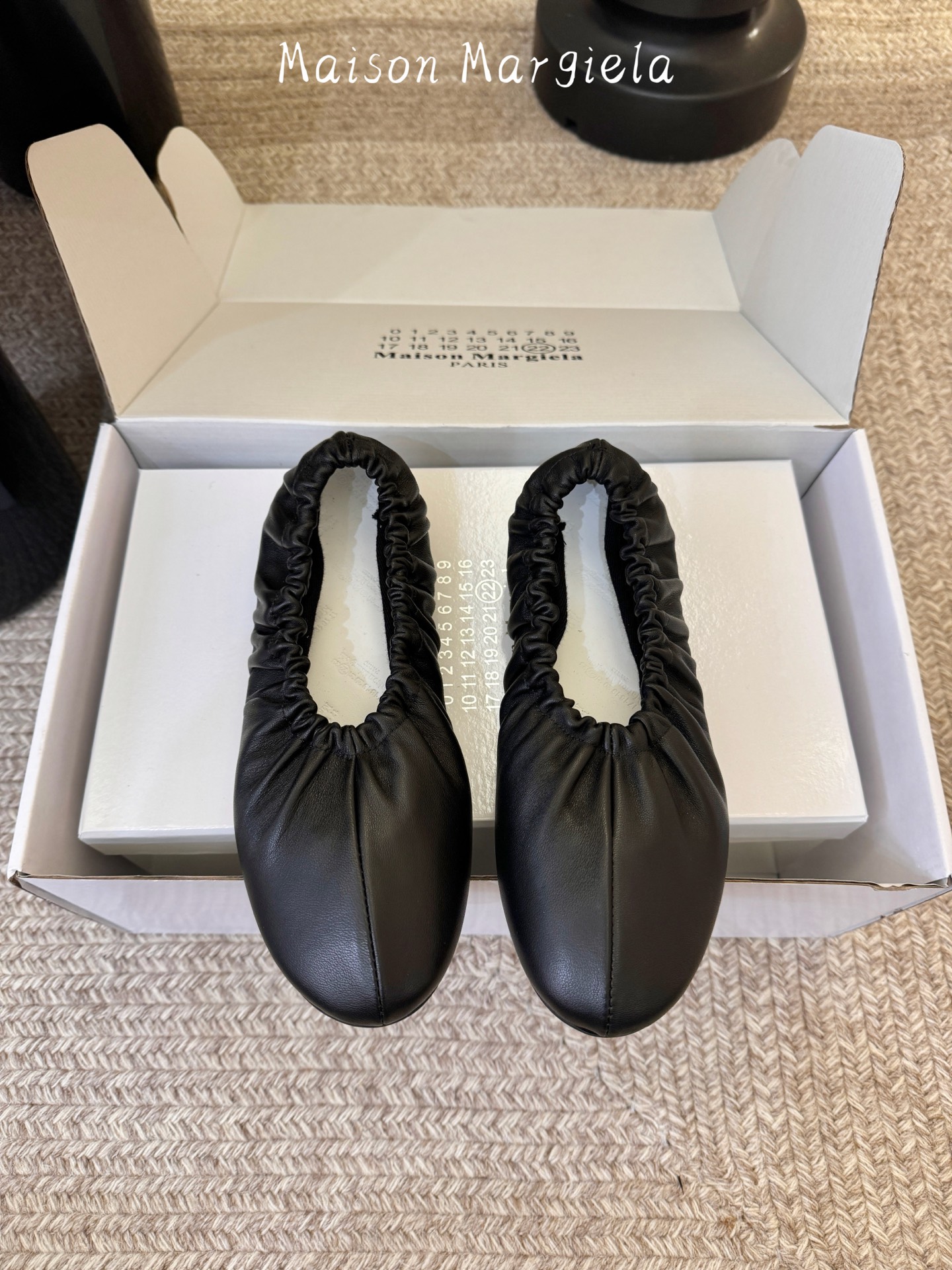 Maison Margiel*26ss早春新款芭蕾平底鞋褶皱包裹设计，不挑脚型，穿上就不想脱下来，分趾鞋