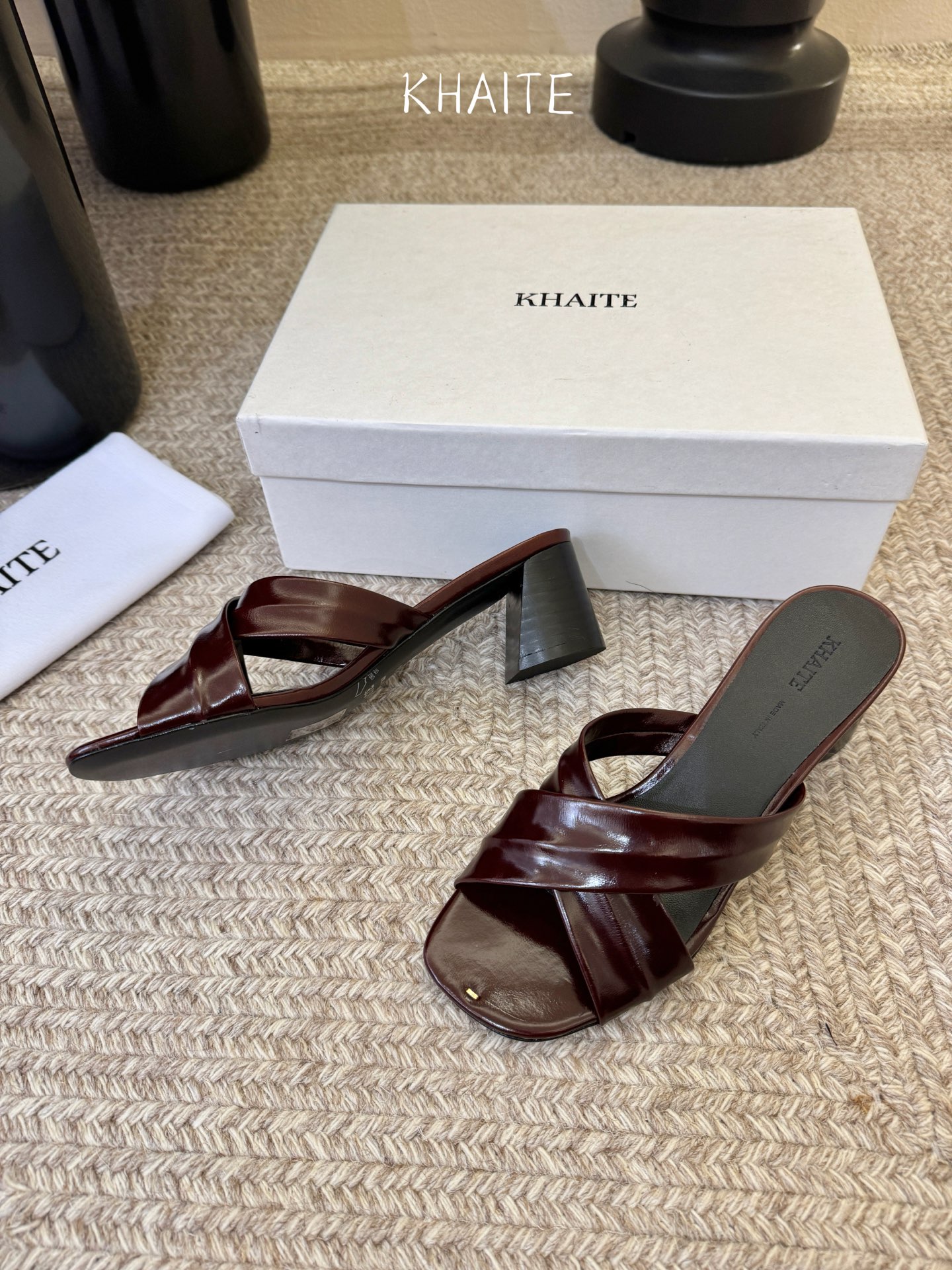 KHAite𝟐𝟎𝟐6𝐒𝐒 春夏新品凉拖本季单品超级有意思❗️全网都火爆了，上脚超nice😌今年时髦必备单