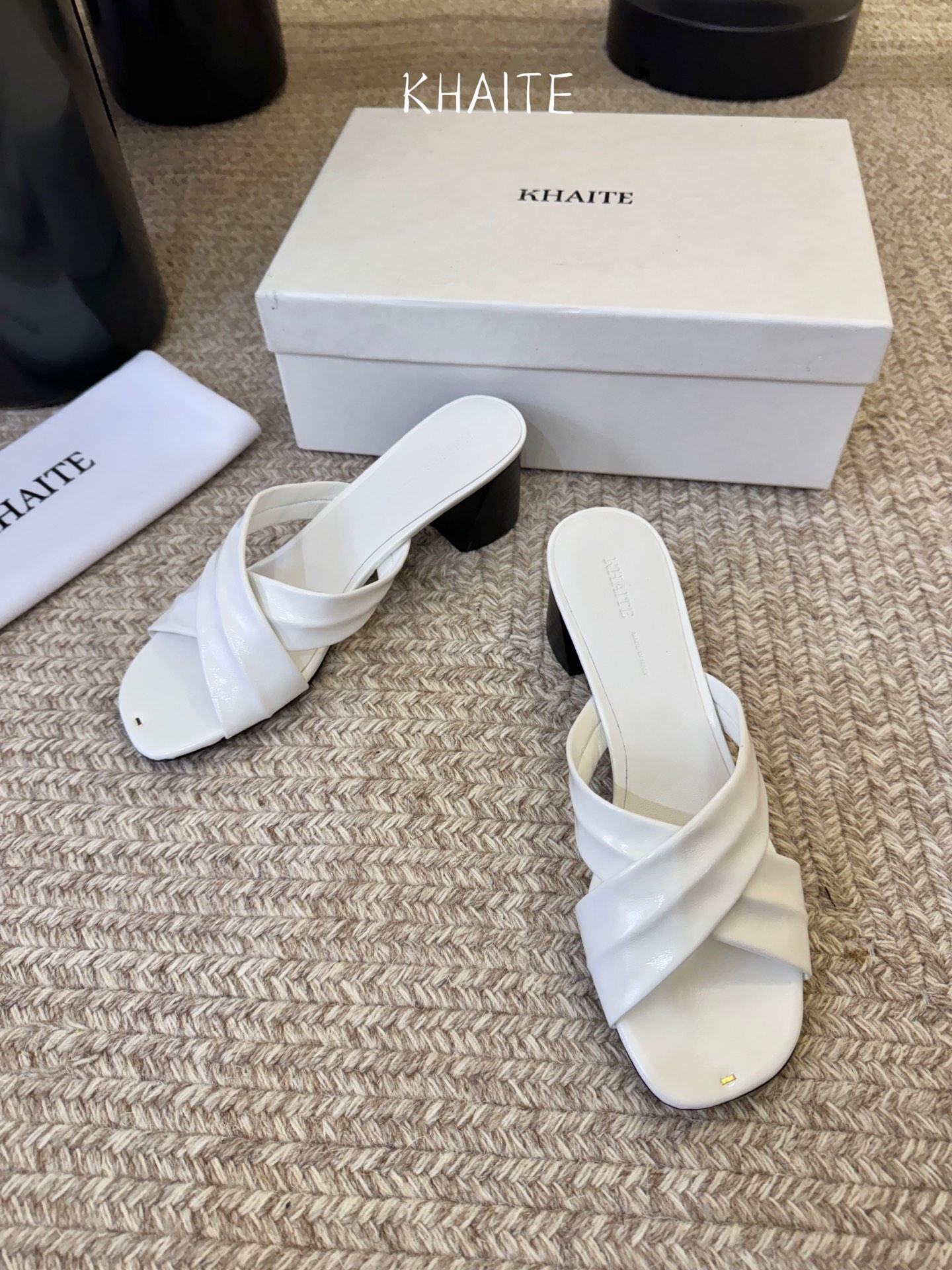 KHAite𝟐𝟎𝟐6𝐒𝐒 春夏新品凉拖本季单品超级有意思❗️全网都火爆了，上脚超nice😌今年时髦必备单