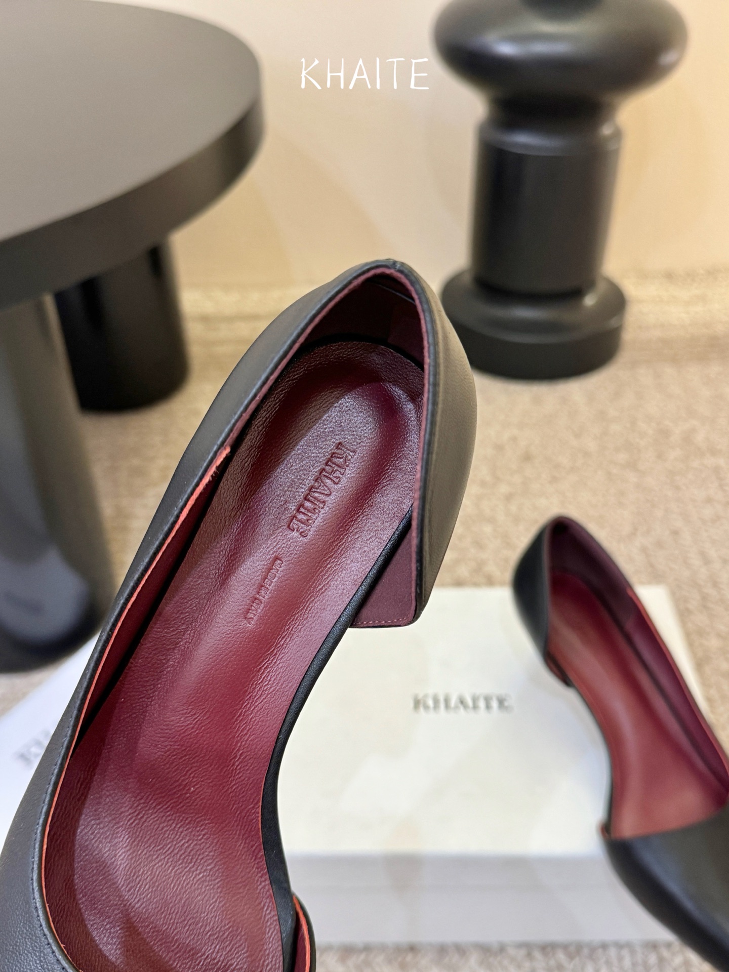 KHAite𝟐𝟎𝟐6𝐒𝐒 春夏新品凉鞋本季单品超级有意思❗️全网都火爆了，上脚超nice😌今年时髦必备单