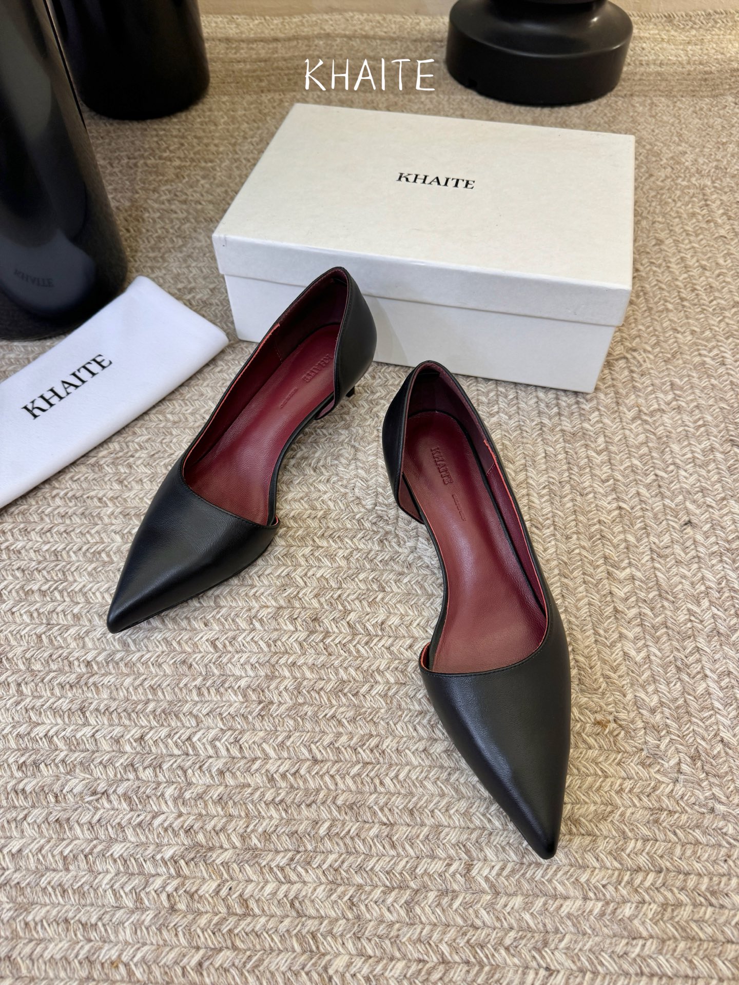 KHAite𝟐𝟎𝟐6𝐒𝐒 春夏新品凉鞋本季单品超级有意思❗️全网都火爆了，上脚超nice😌今年时髦必备单