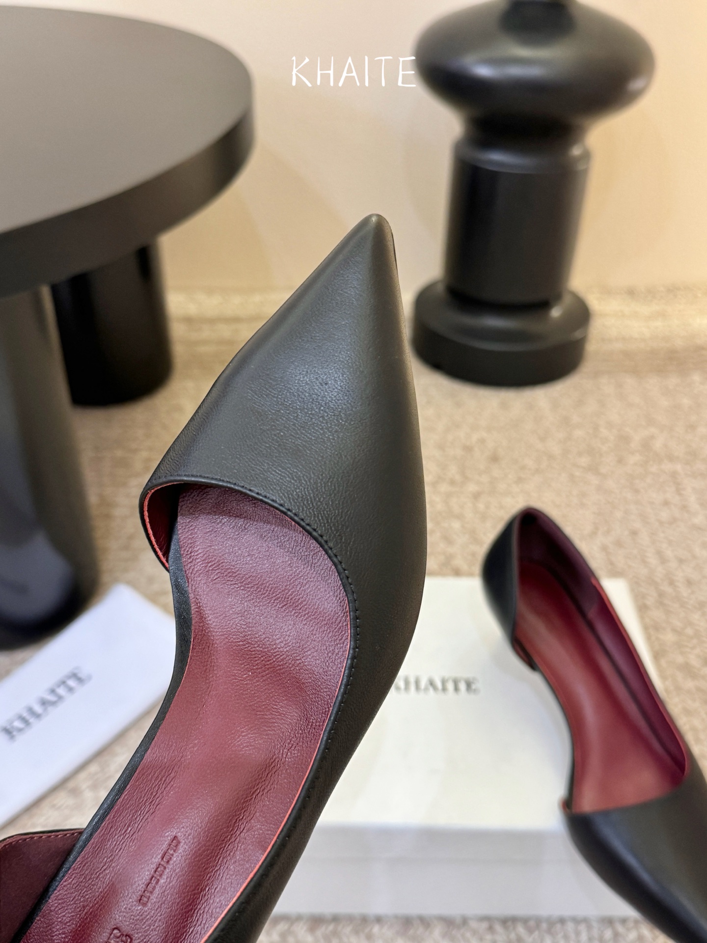 KHAite𝟐𝟎𝟐6𝐒𝐒 春夏新品凉鞋本季单品超级有意思❗️全网都火爆了，上脚超nice😌今年时髦必备单