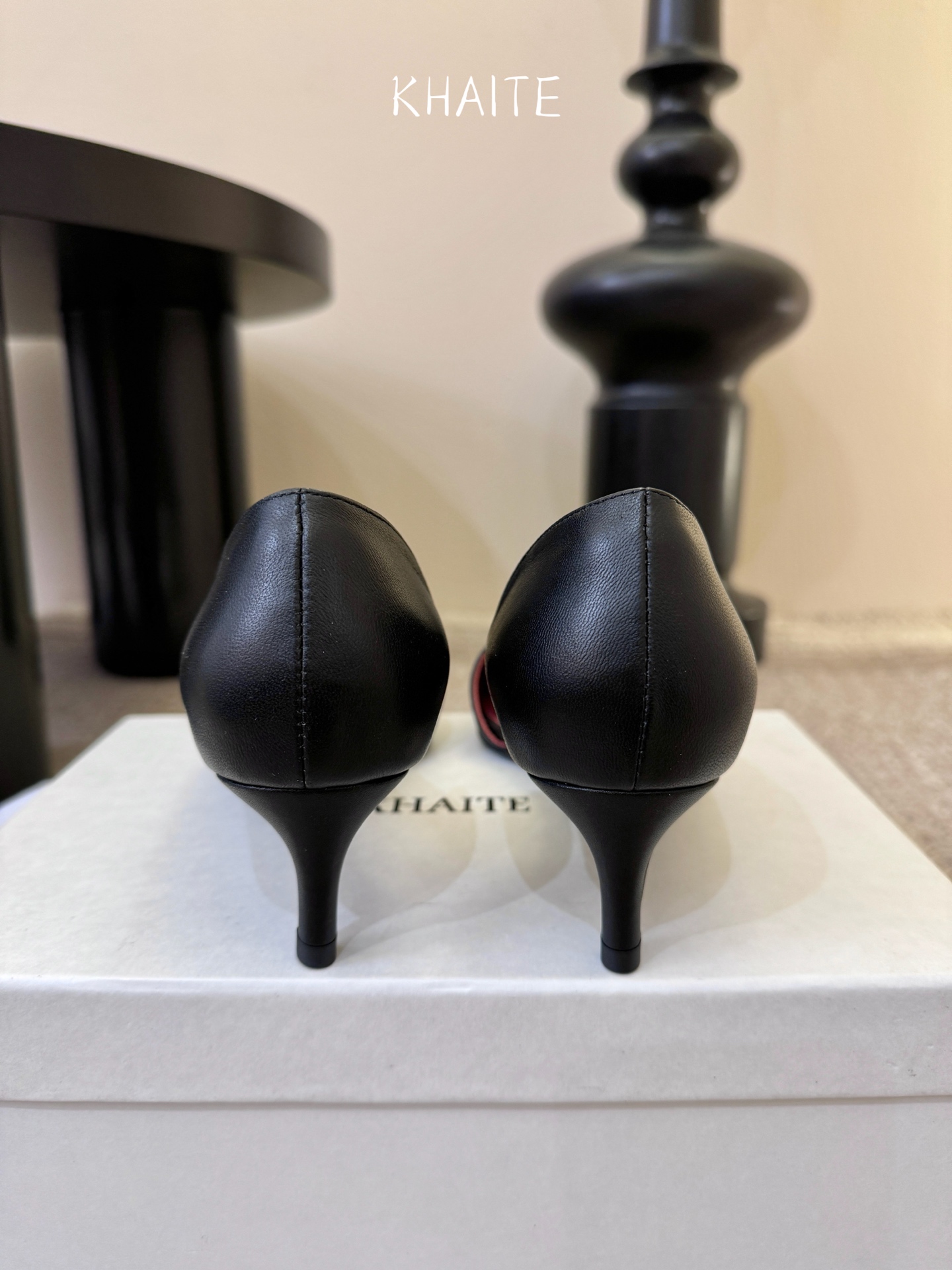 KHAite𝟐𝟎𝟐6𝐒𝐒 春夏新品凉鞋本季单品超级有意思❗️全网都火爆了，上脚超nice😌今年时髦必备单