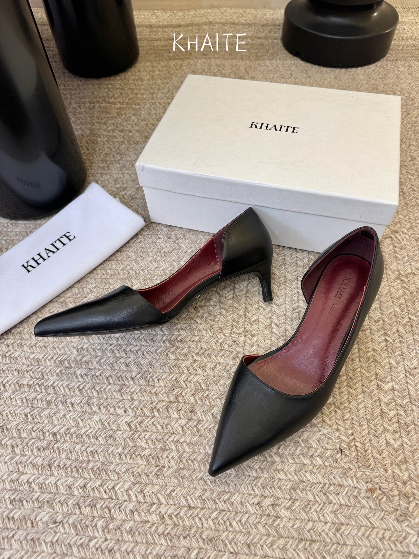 KHAite𝟐𝟎𝟐6𝐒𝐒 春夏新品凉鞋本季单品超级有意思❗️全网都火爆了，上脚超nice😌今年时髦必备单