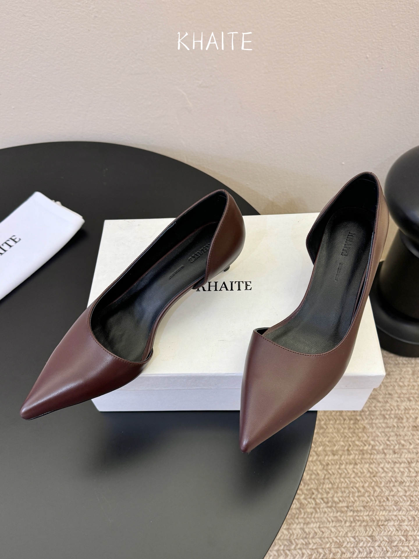 KHAite𝟐𝟎𝟐6𝐒𝐒 春夏新品凉鞋本季单品超级有意思❗️全网都火爆了，上脚超nice😌今年时髦必备单