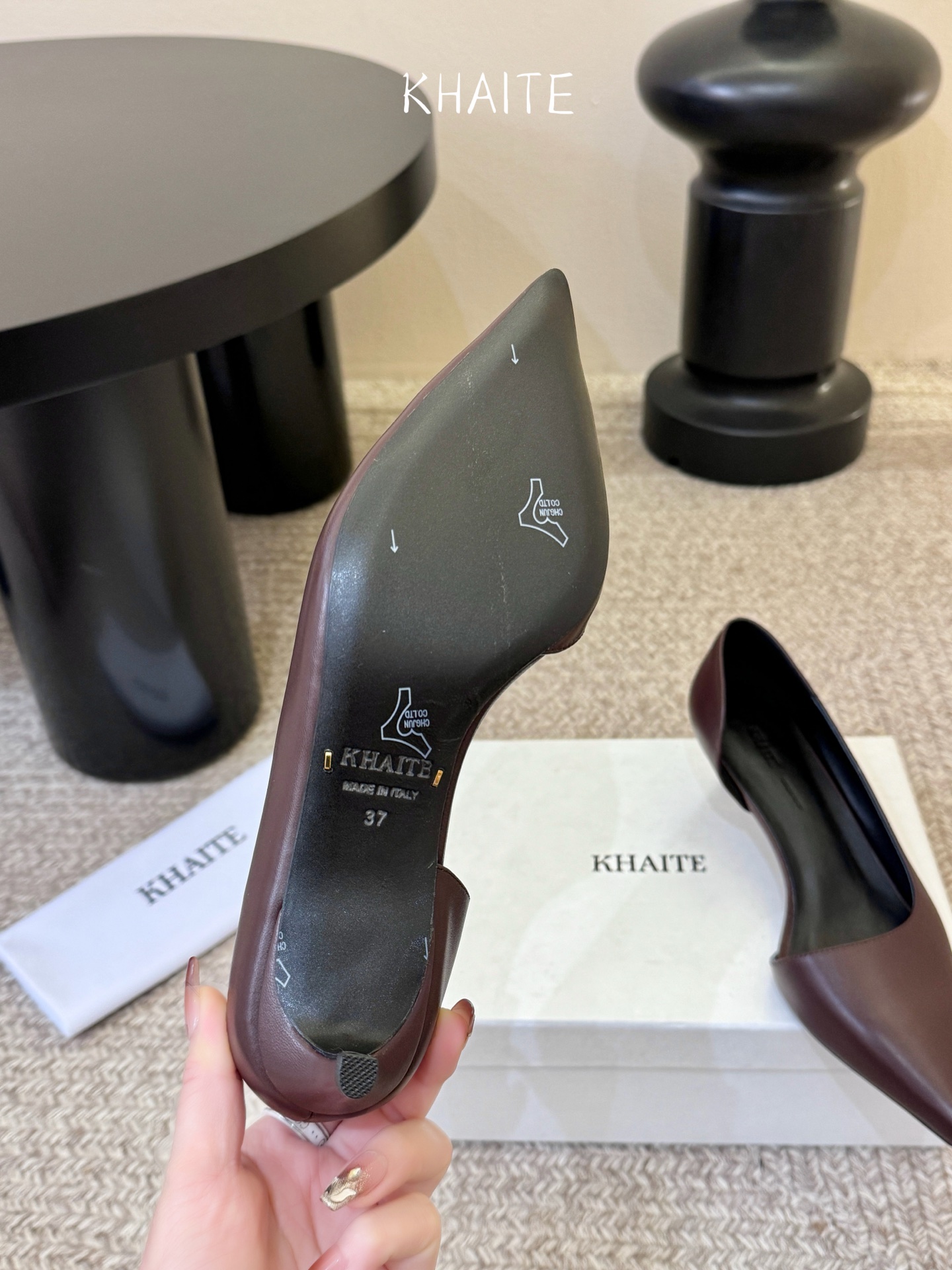 KHAite𝟐𝟎𝟐6𝐒𝐒 春夏新品凉鞋本季单品超级有意思❗️全网都火爆了，上脚超nice😌今年时髦必备单