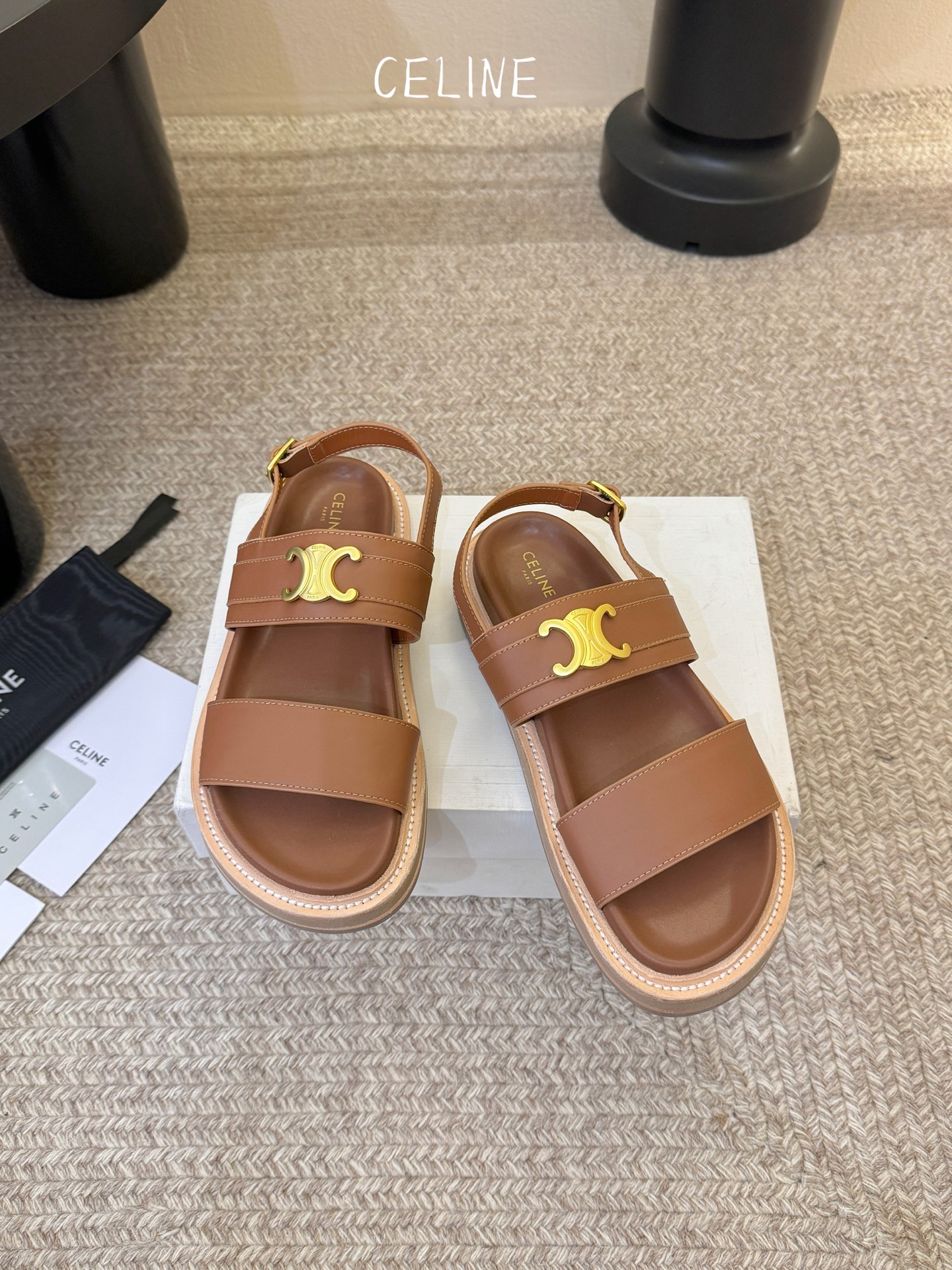 【CE*INE】*琳代级别 春夏新品凯旋门复古罗马凉鞋拖鞋 进出专柜无压力，重工版，拒绝一眼假low货 