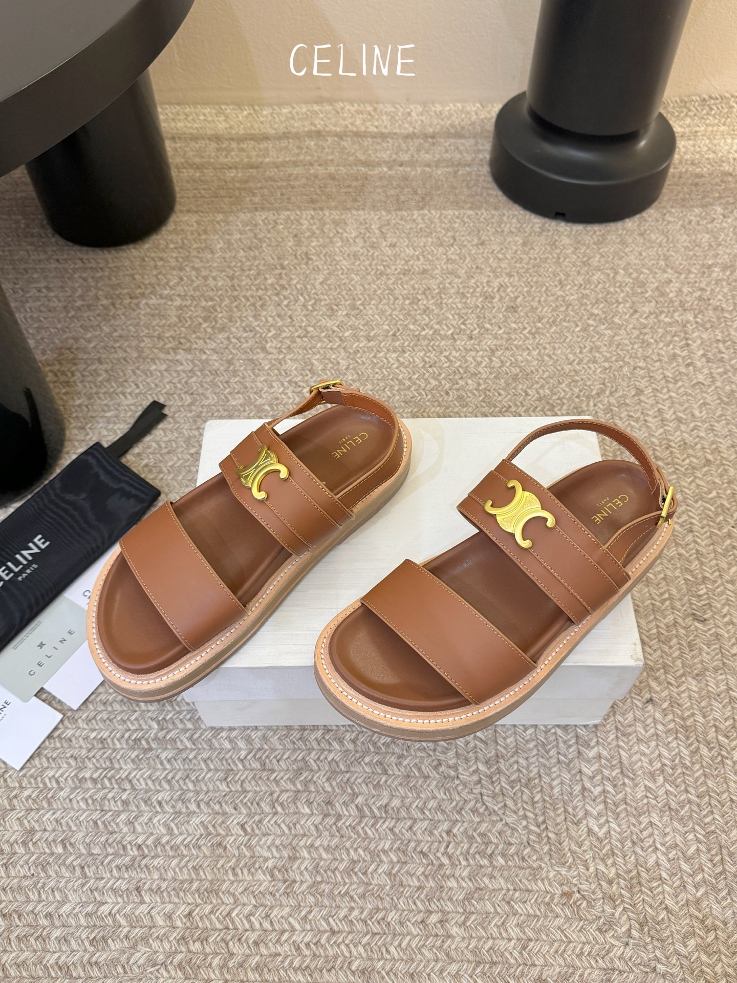 【CE*INE】*琳代级别 春夏新品凯旋门复古罗马凉鞋拖鞋 进出专柜无压力，重工版，拒绝一眼假low货 