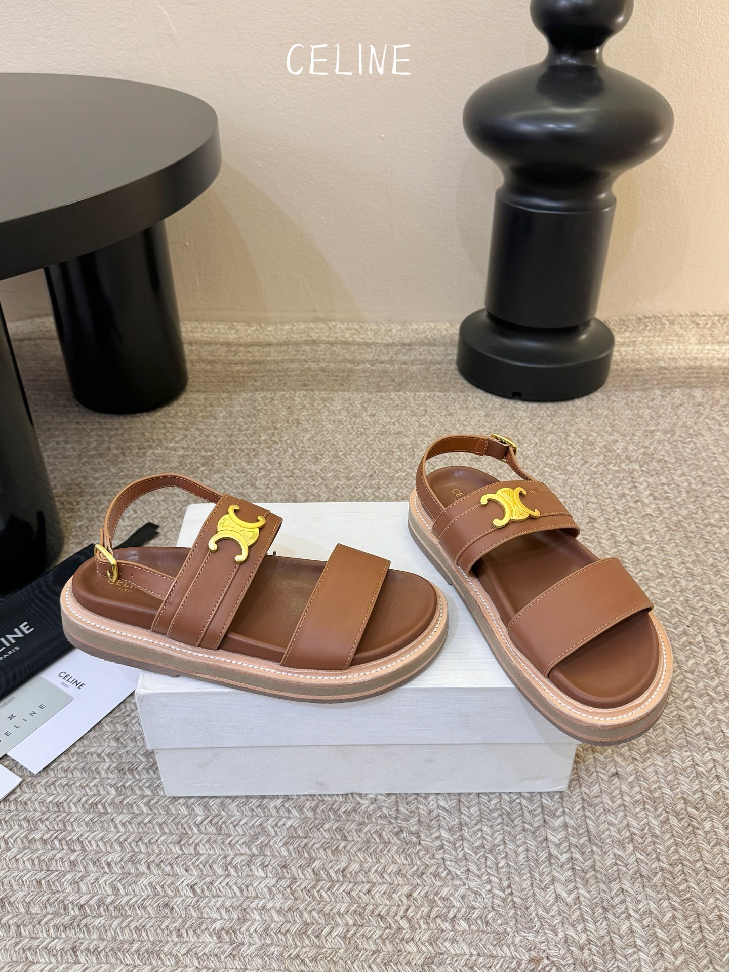 【CE*INE】*琳代级别 春夏新品凯旋门复古罗马凉鞋拖鞋 进出专柜无压力，重工版，拒绝一眼假low货 