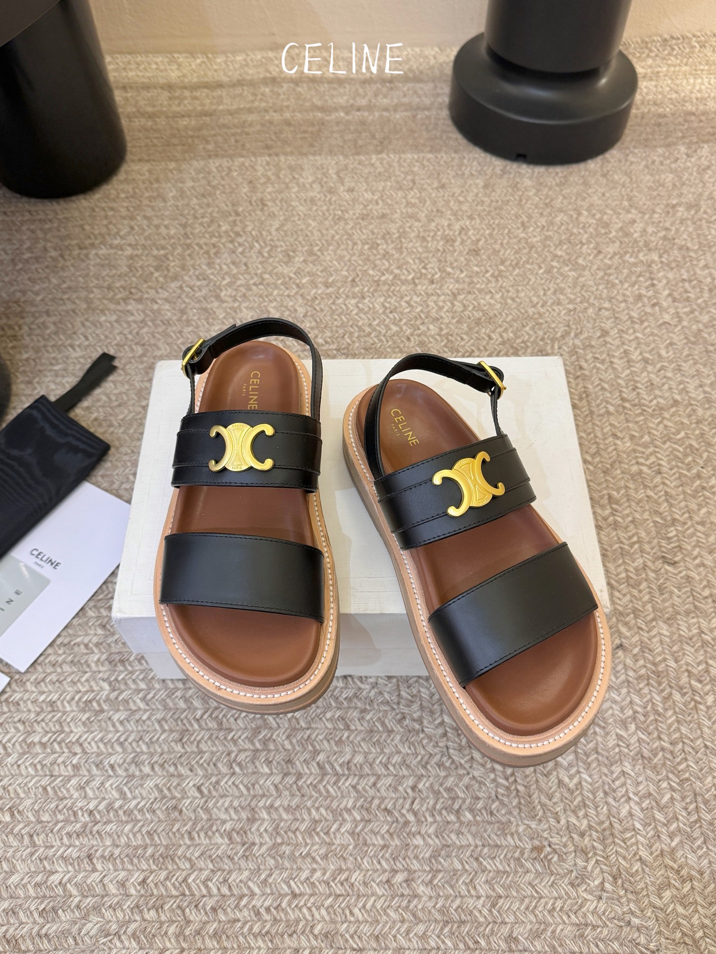 【CE*INE】*琳代级别 春夏新品凯旋门复古罗马凉鞋拖鞋 进出专柜无压力，重工版，拒绝一眼假low货 