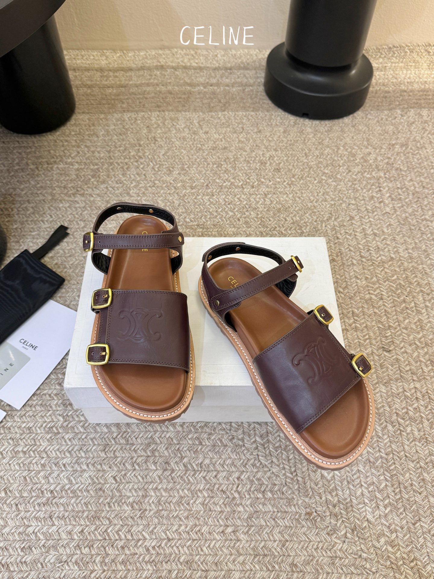 【CE*INE】*琳代级别 春夏新品凯旋门复古罗马凉鞋拖鞋 进出专柜无压力，重工版，拒绝一眼假low货 