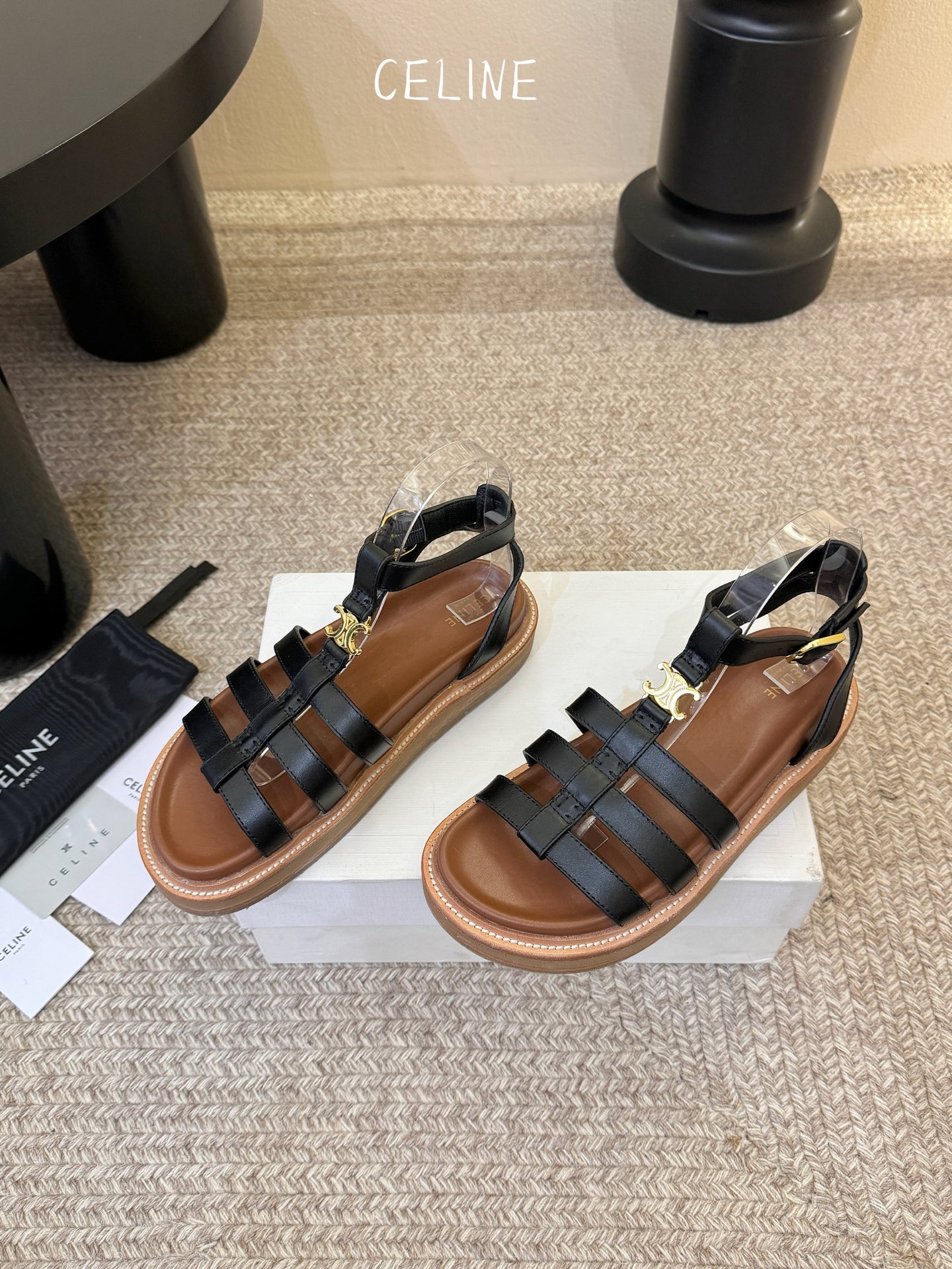 【CE*INE】*琳代级别 春夏新品凯旋门复古罗马凉鞋拖鞋 进出专柜无压力，重工版，拒绝一眼假low货 