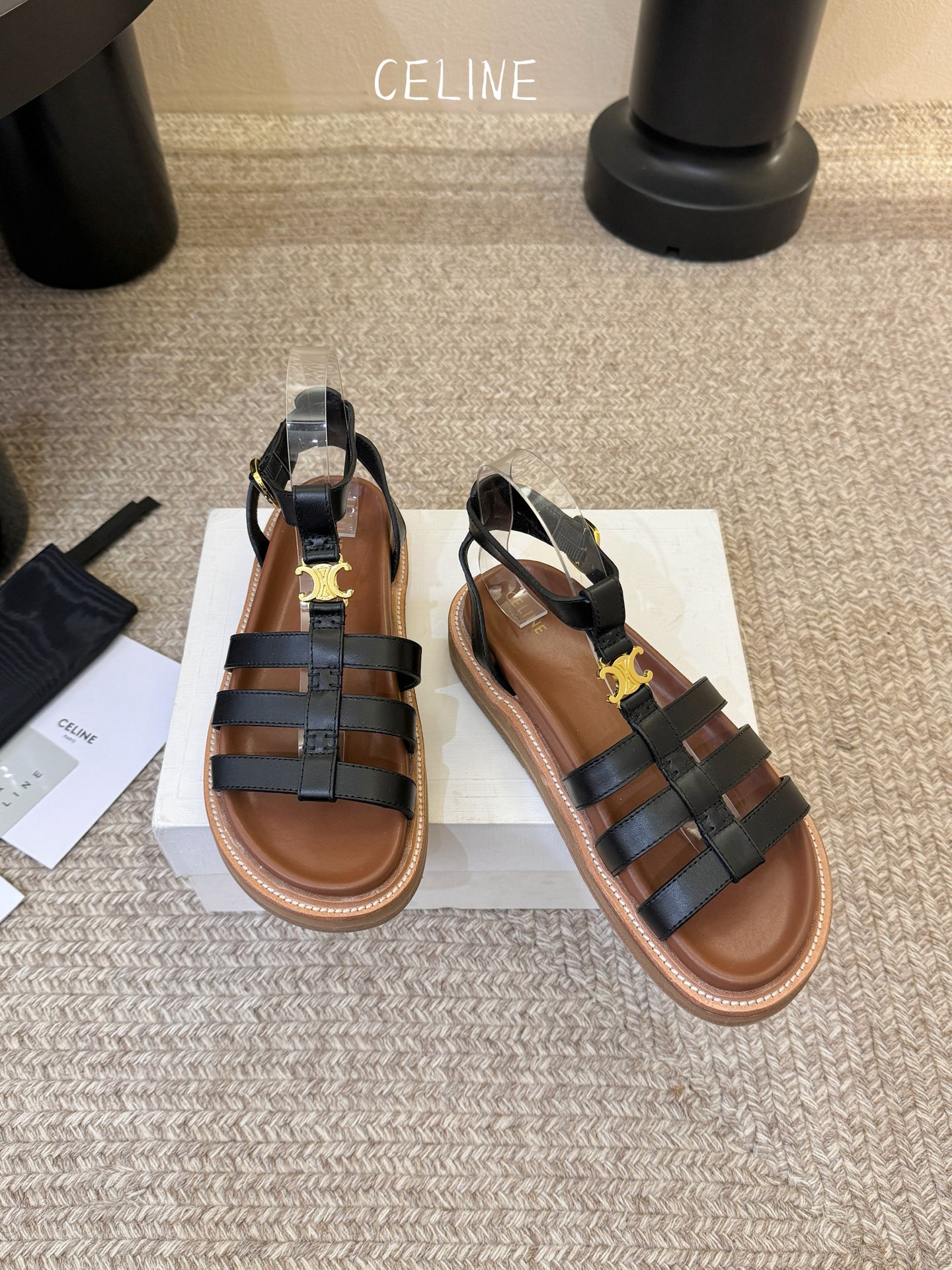 【CE*INE】*琳代级别 春夏新品凯旋门复古罗马凉鞋拖鞋 进出专柜无压力，重工版，拒绝一眼假low货 