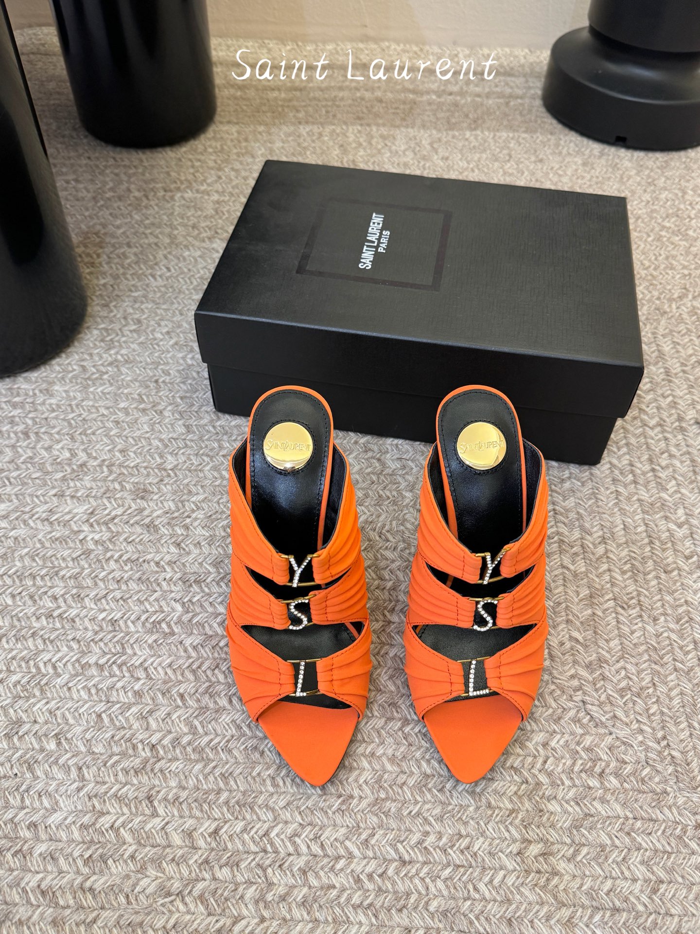 圣罗兰Saint Lauren* ss新YSL Logo高跟鞋拖Ysl走秀款高跟鞋 各种小裙子搭配起来 